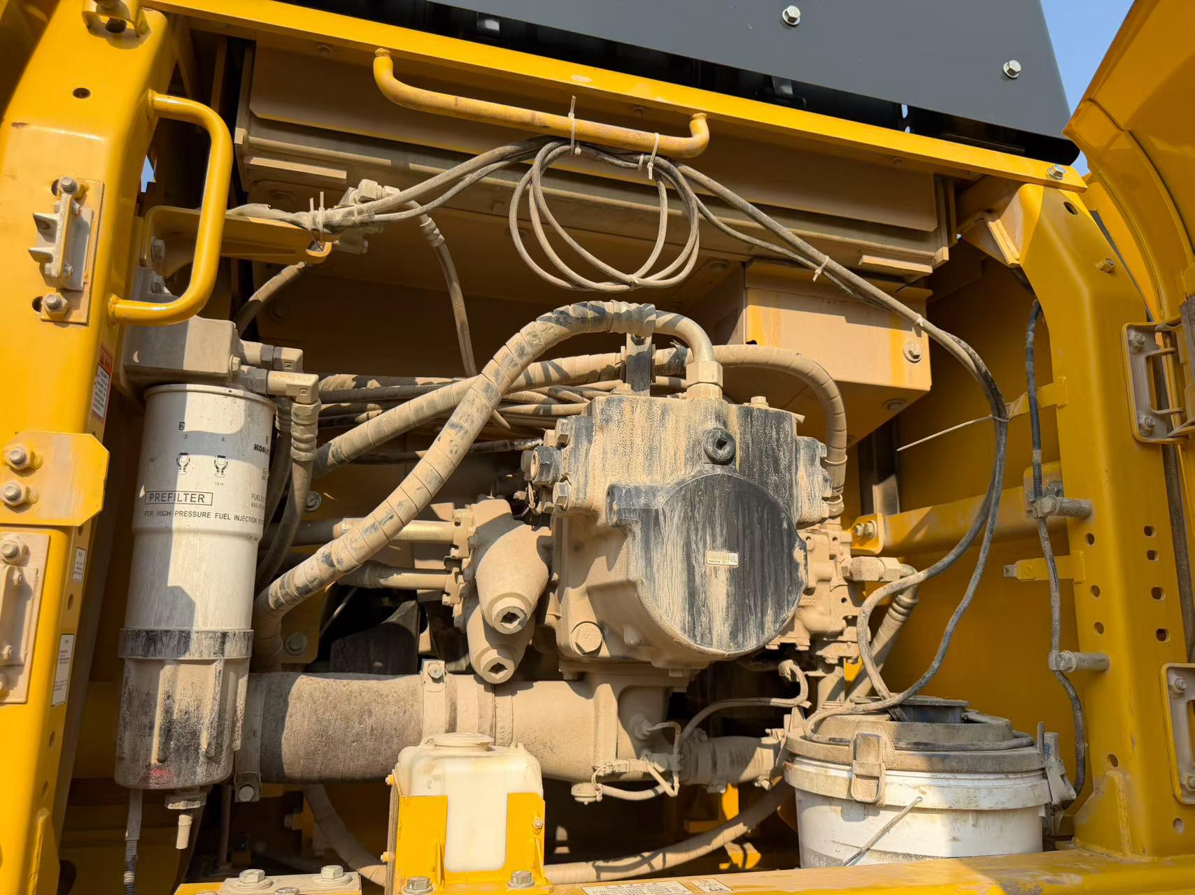 Compre Excavadora Komatsu PC520LC-11M0 Usada / 5