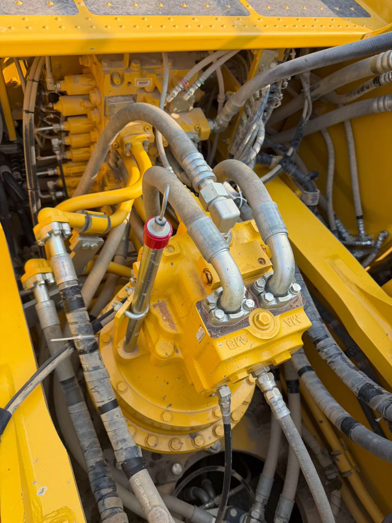 Compre Excavadora Komatsu PC520LC-11M0 Usada / 7