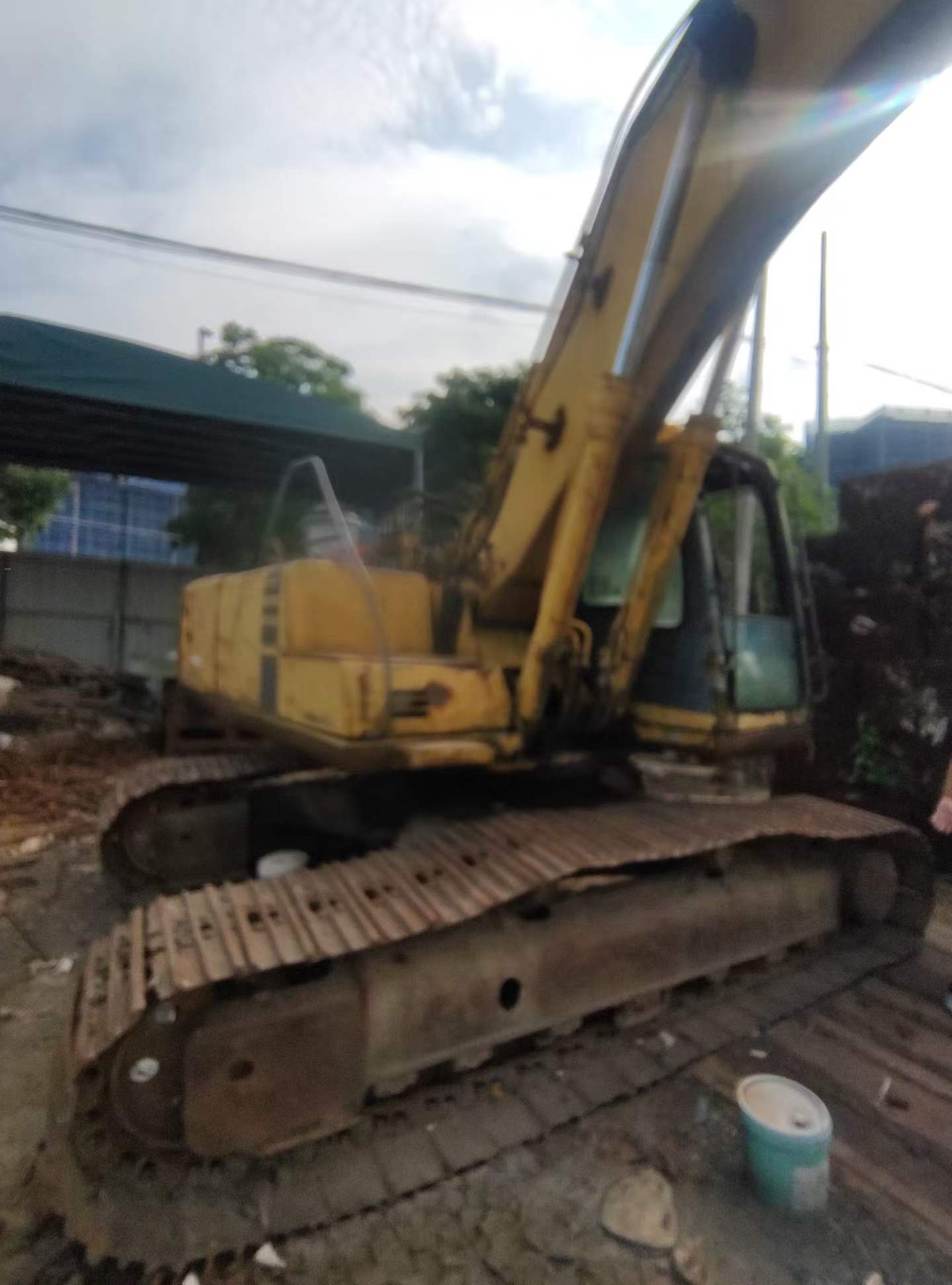 شراء حفارة Komatsu PC200-6 مستعملة / 4