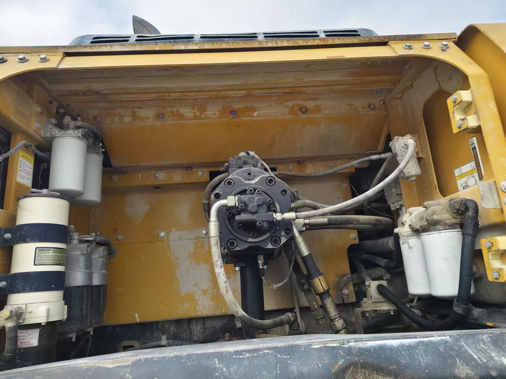 Compre Excavadora Sany SY415H Usada / 2