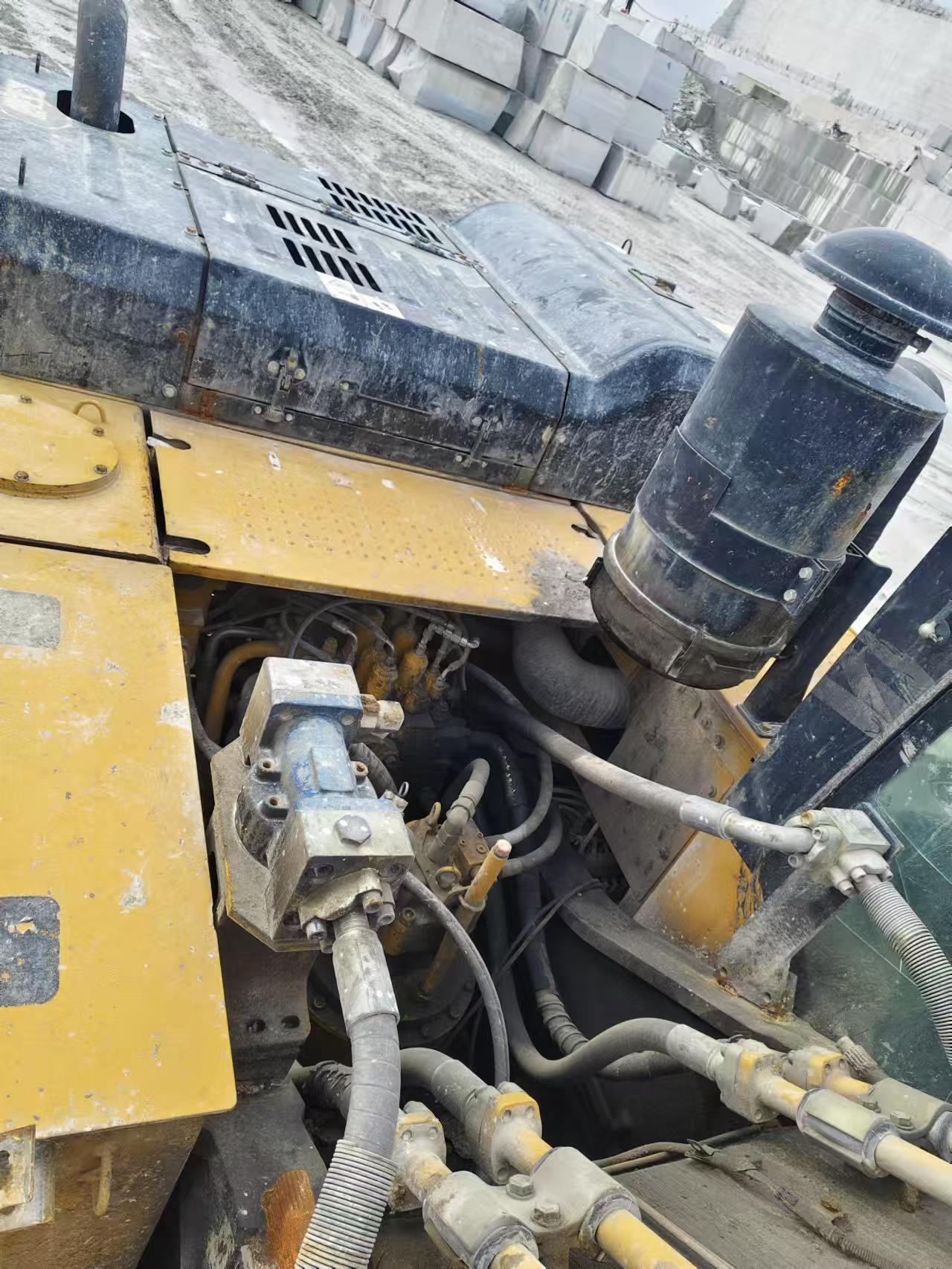 Compre Excavadora Sany SY415H Usada / 3