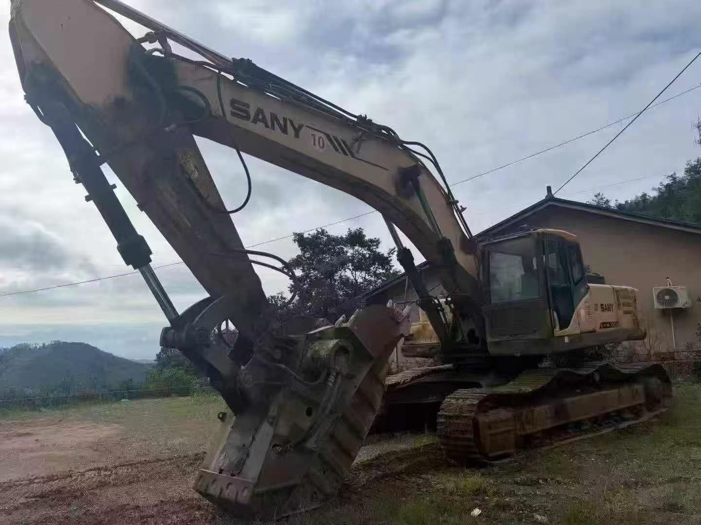 Buy Sany SY385C Used Excavator / 3