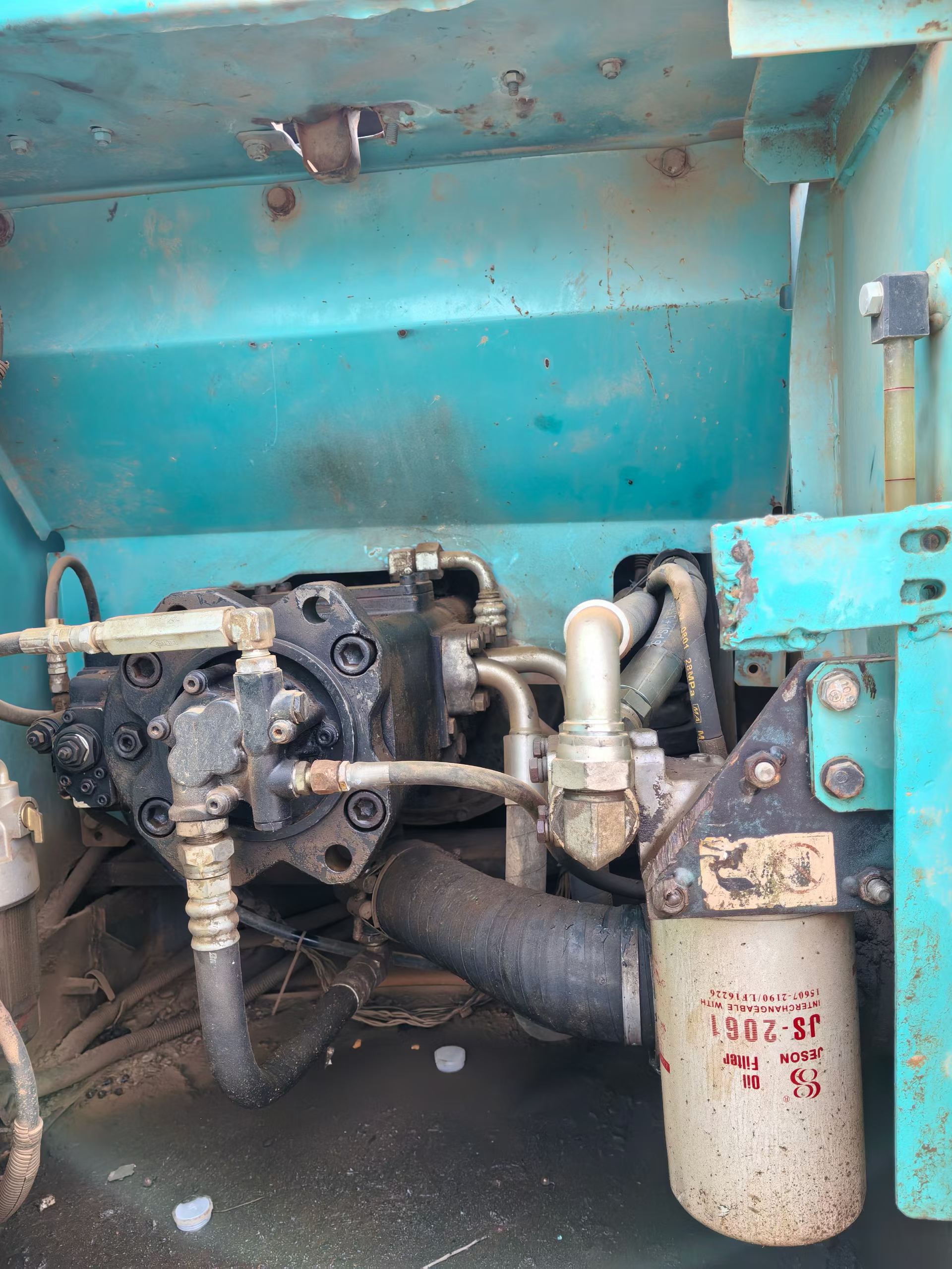 Compre Excavadora Kobelco SK210 Usada / 7