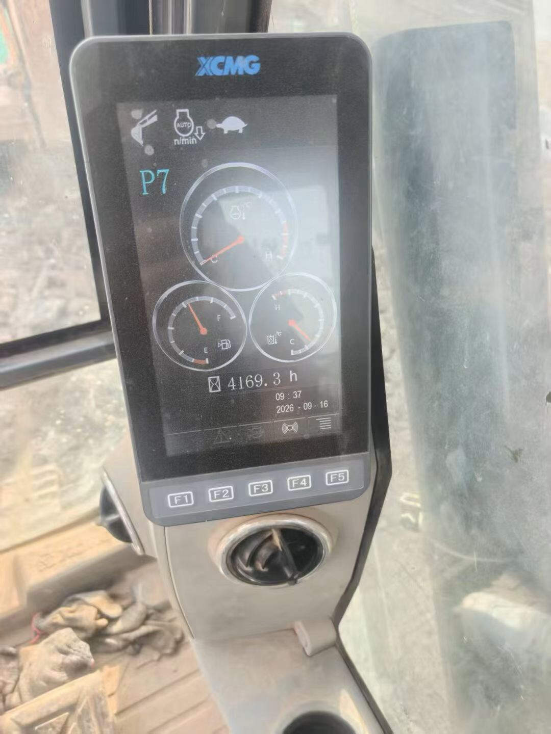 Купить Подержанный Экскаватор XCMG XE205DA / 8
