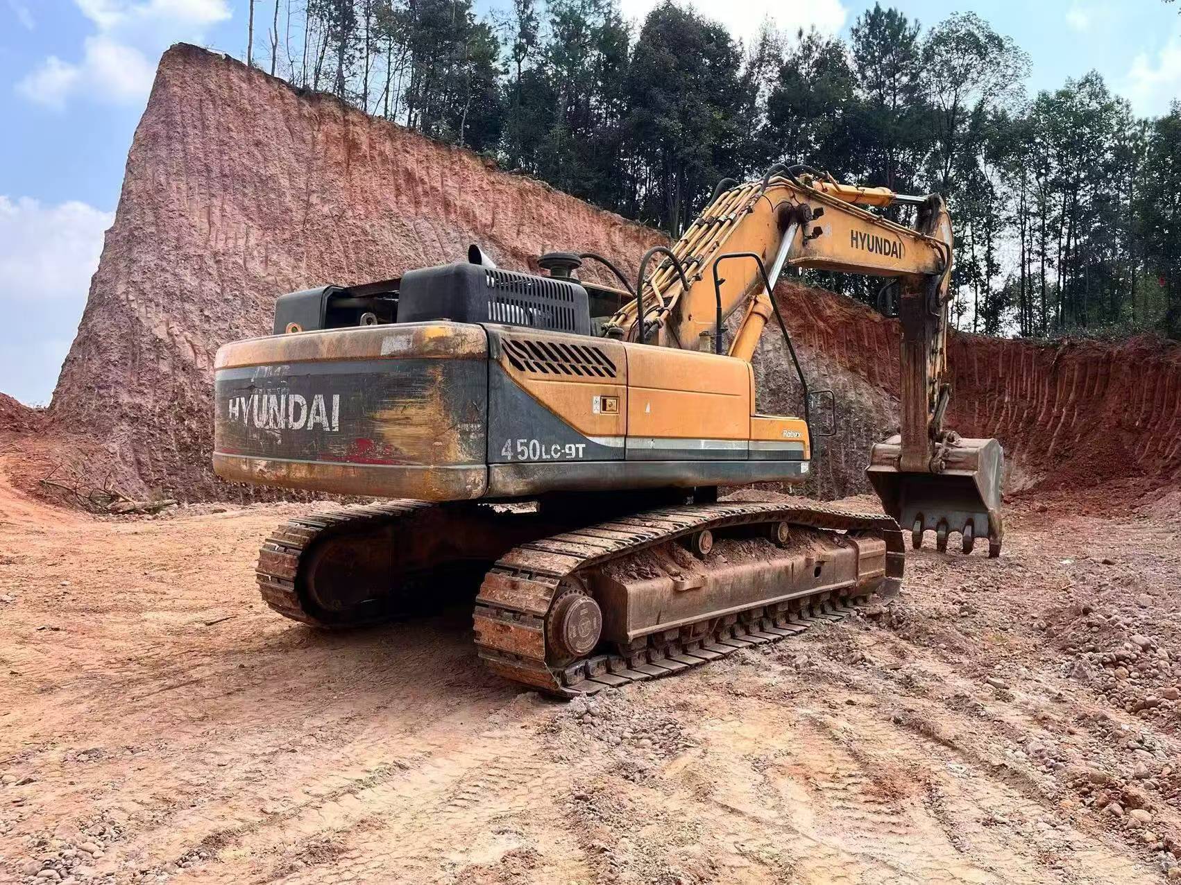 Compre Excavadora Hyundai R385LC-9 Usada / 2