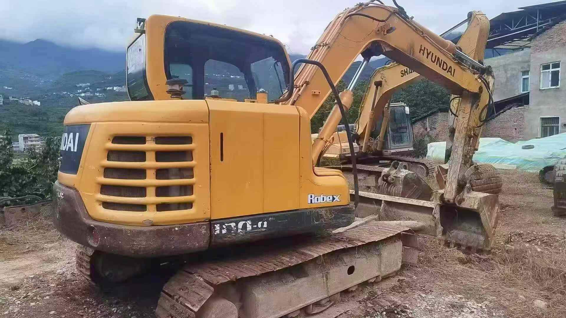 Compre Escavadeira Hyundai R80-9 Usada / 5