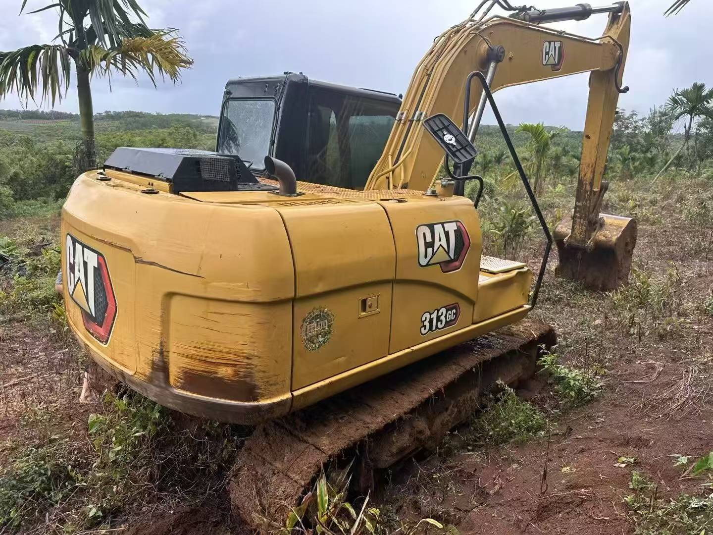 Compre Excavadora Caterpillar 313D Usada / 3
