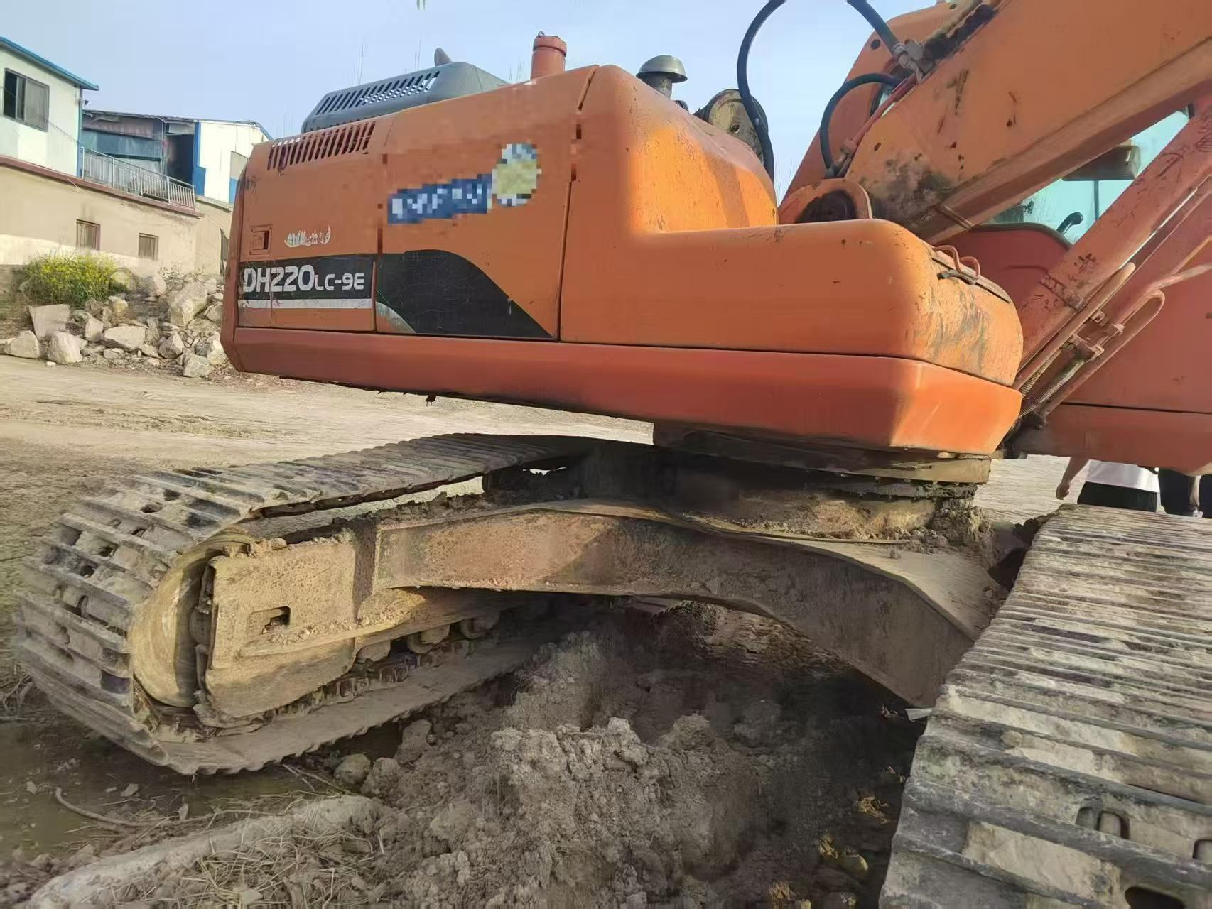 Compre Excavadora Doosan DH220-3 Usada / 6
