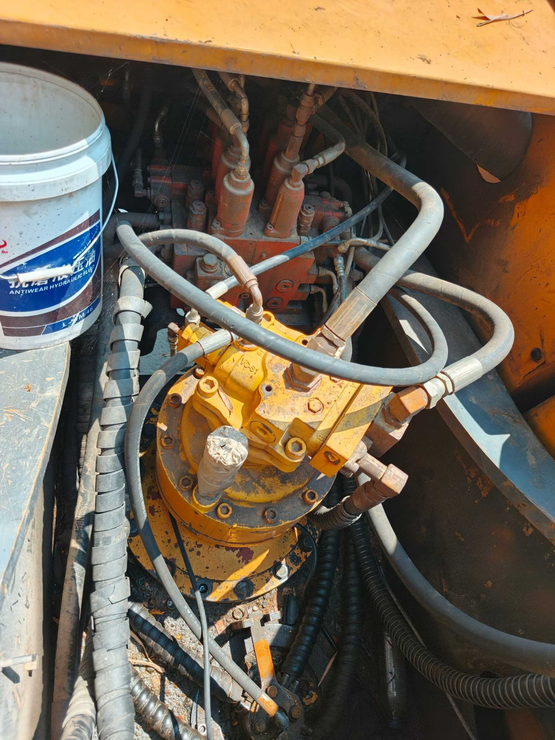 Acheter Pelle Hyundai R335-7 d'occasion / 7
