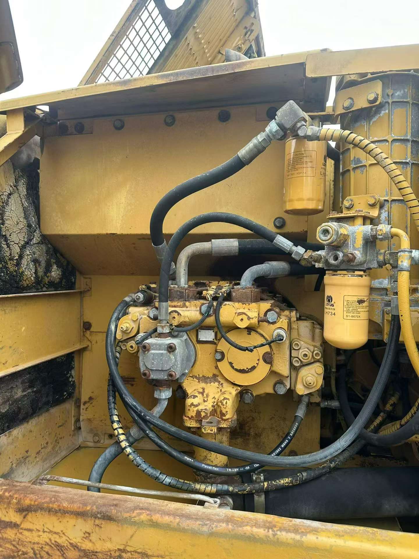 Compre Excavadora Caterpillar 320C Usada / 8