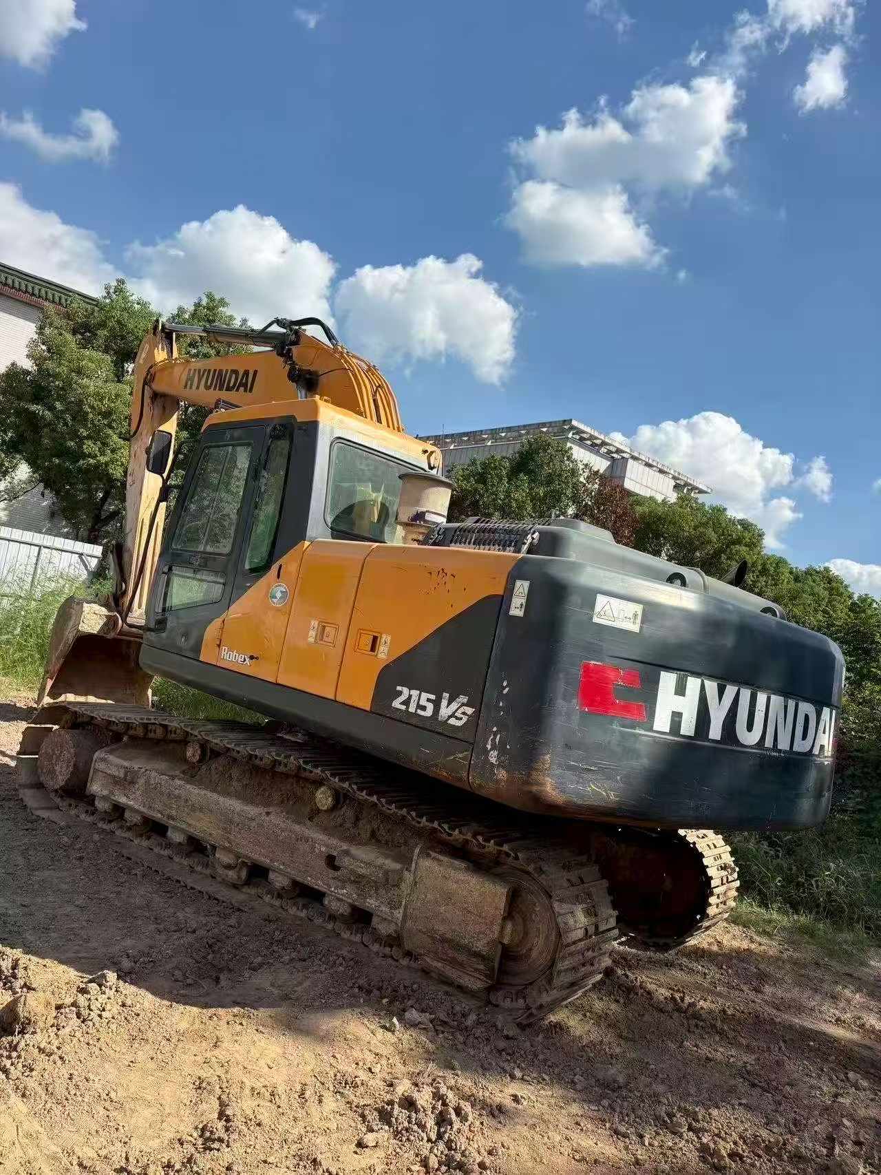 Купить Подержанный Экскаватор Hyundai R215-7 / 4