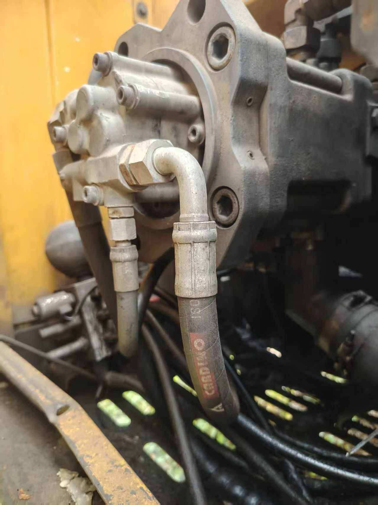 Compre Excavadora XCMG XE215 Usada / 2