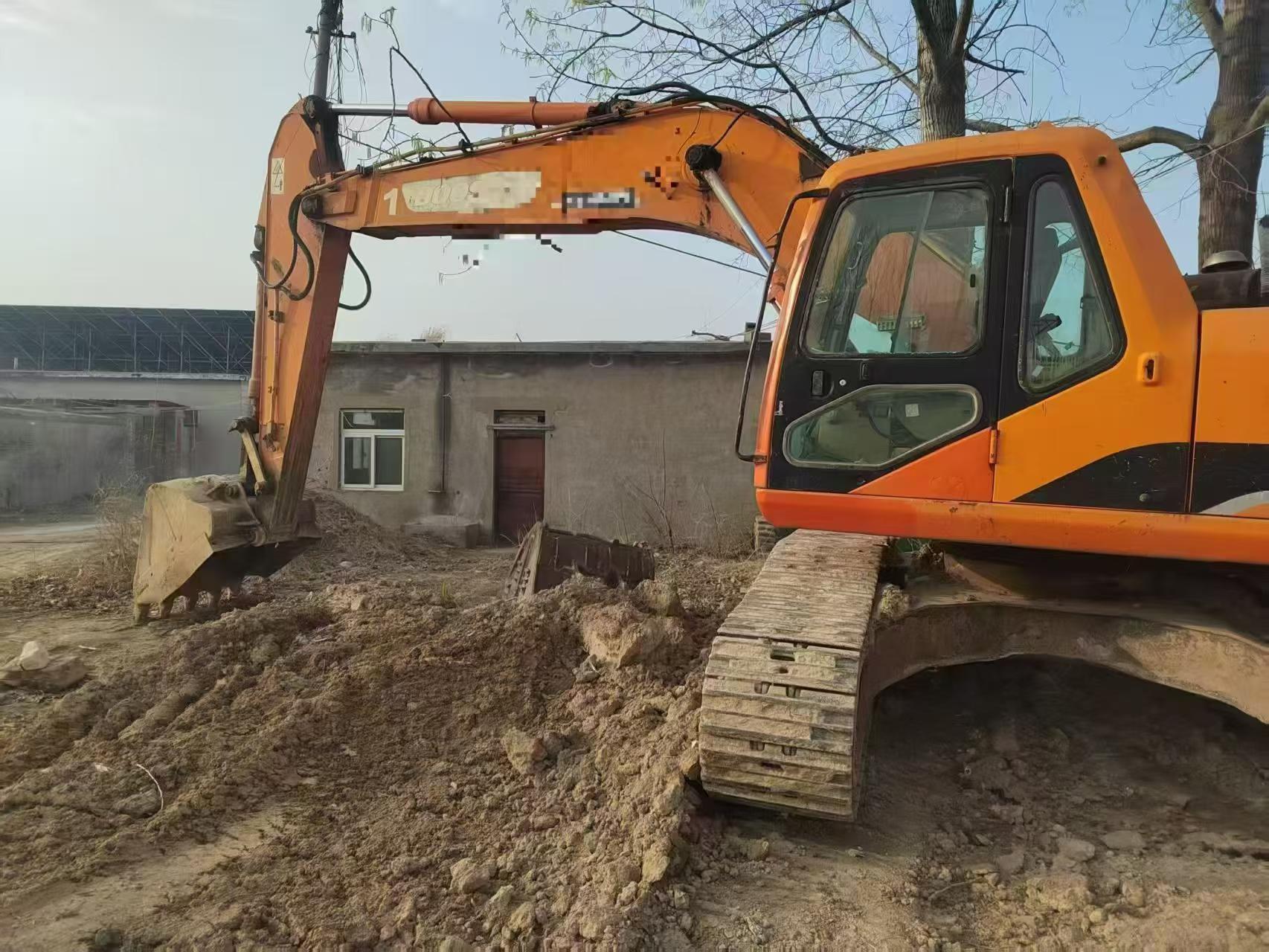 Compre Excavadora Doosan DH220-3 Usada / 9