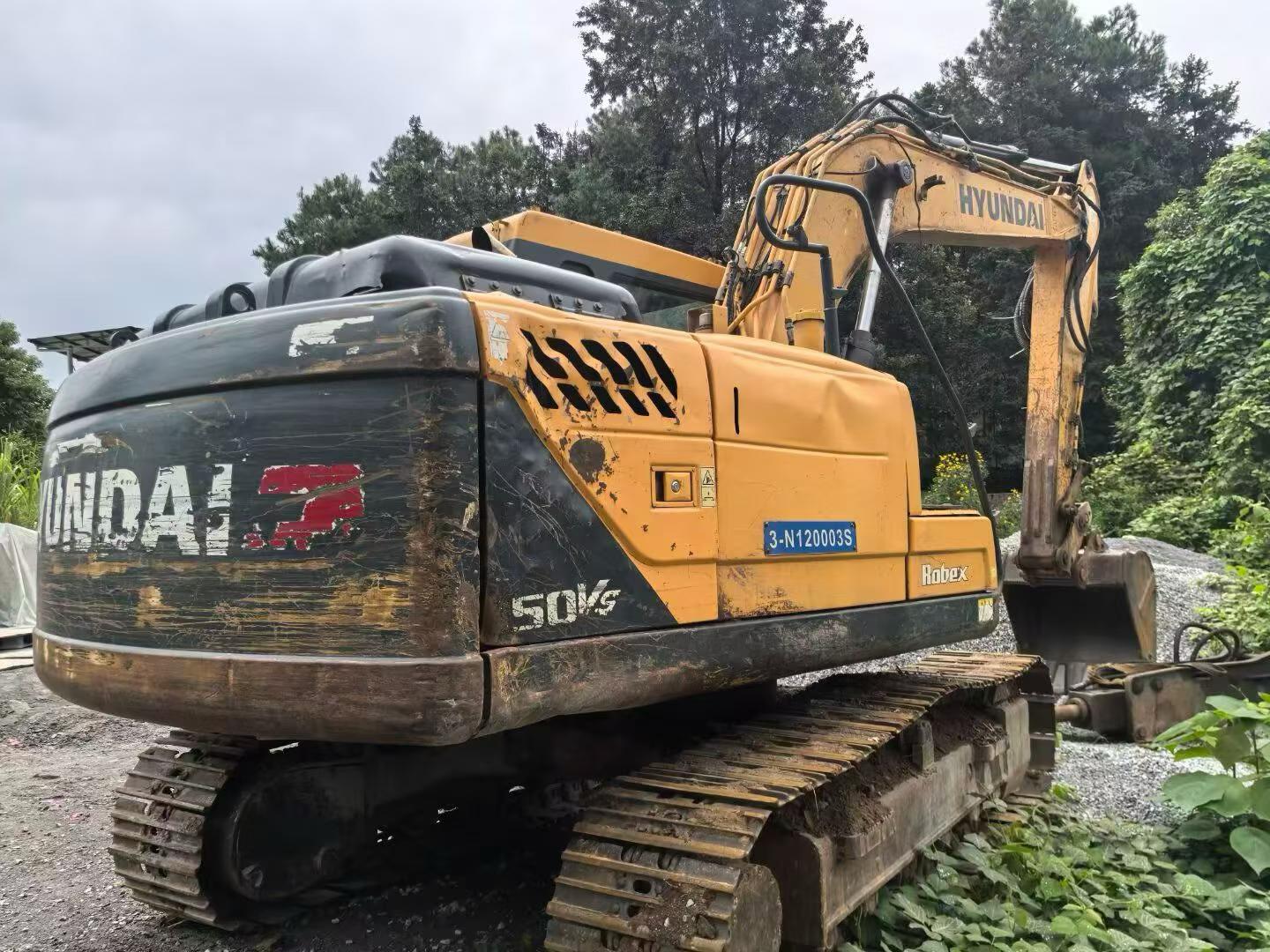 Compre Excavadora Hyundai R130VS Usada / 2