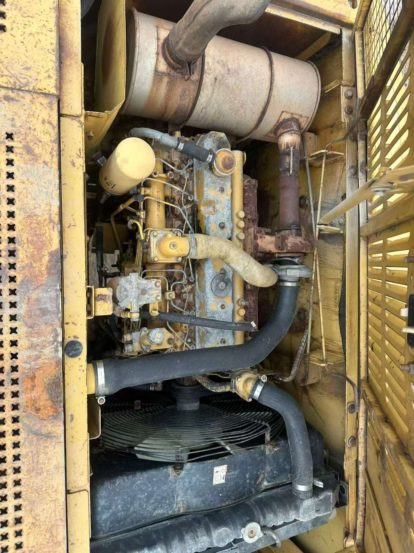Compre Excavadora Caterpillar 320C Usada / 9