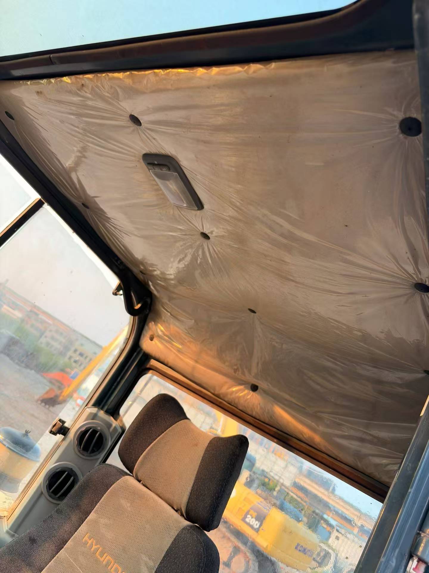 شراء حفارة Hyundai R 60VS مستعملة / 5