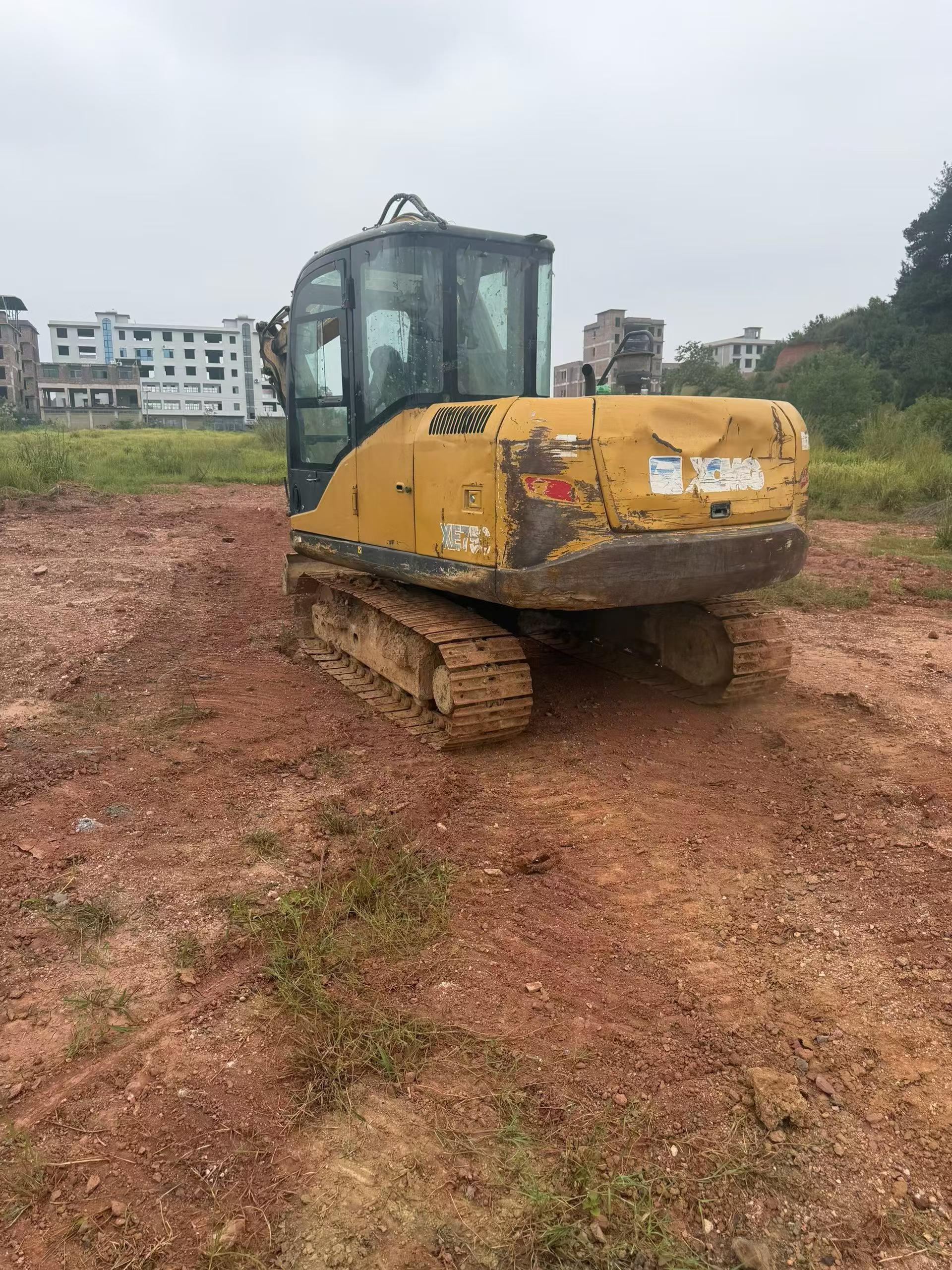 Купить Подержанный Экскаватор XCMG XE75D / 6