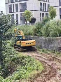 Купить Подержанный Экскаватор Sany SY215C / 2 Купить Подержанный Экскаватор Sany SY215C / 2