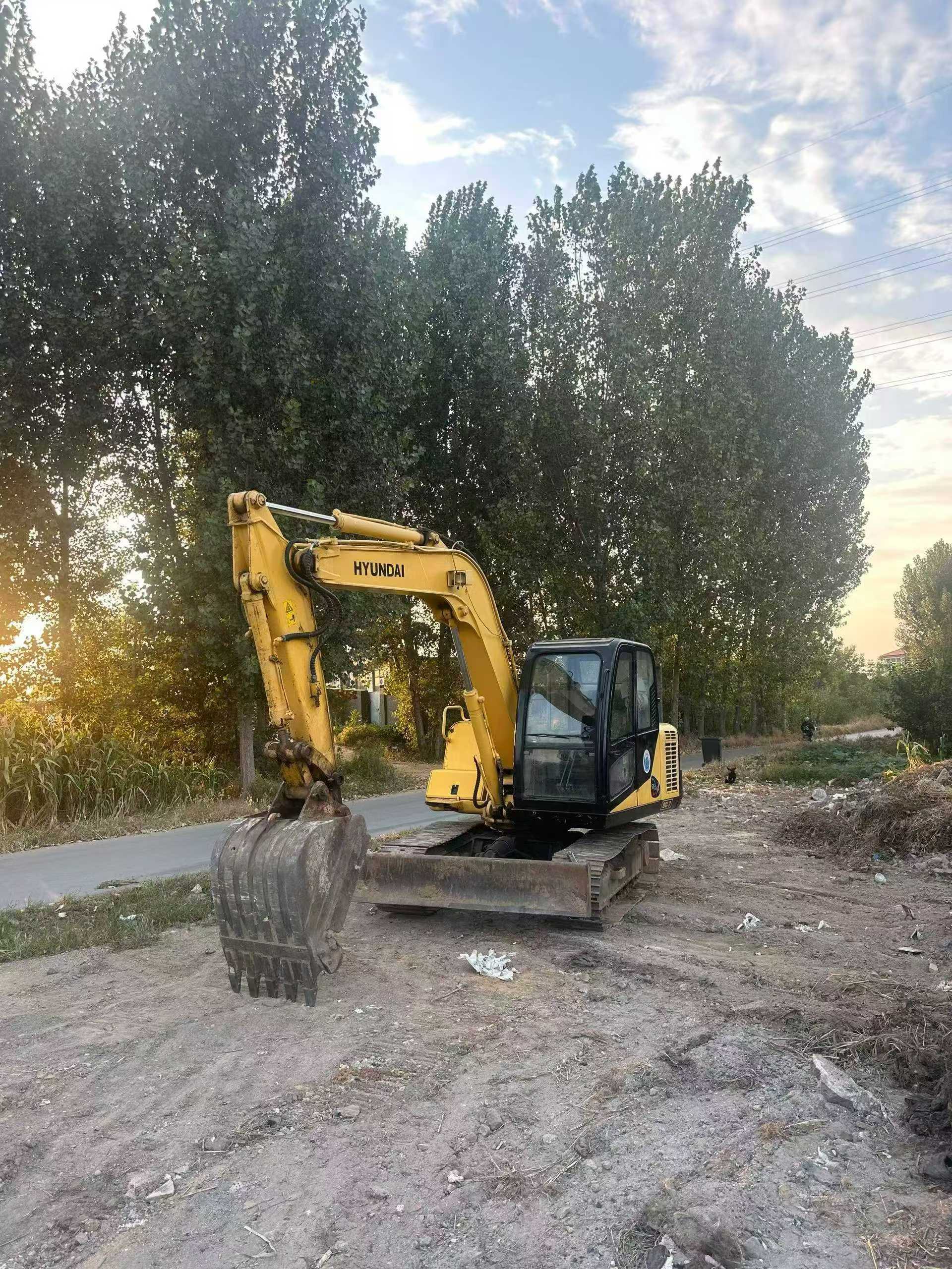Buy Caterpillar CT80-7 Used Excavator / 2