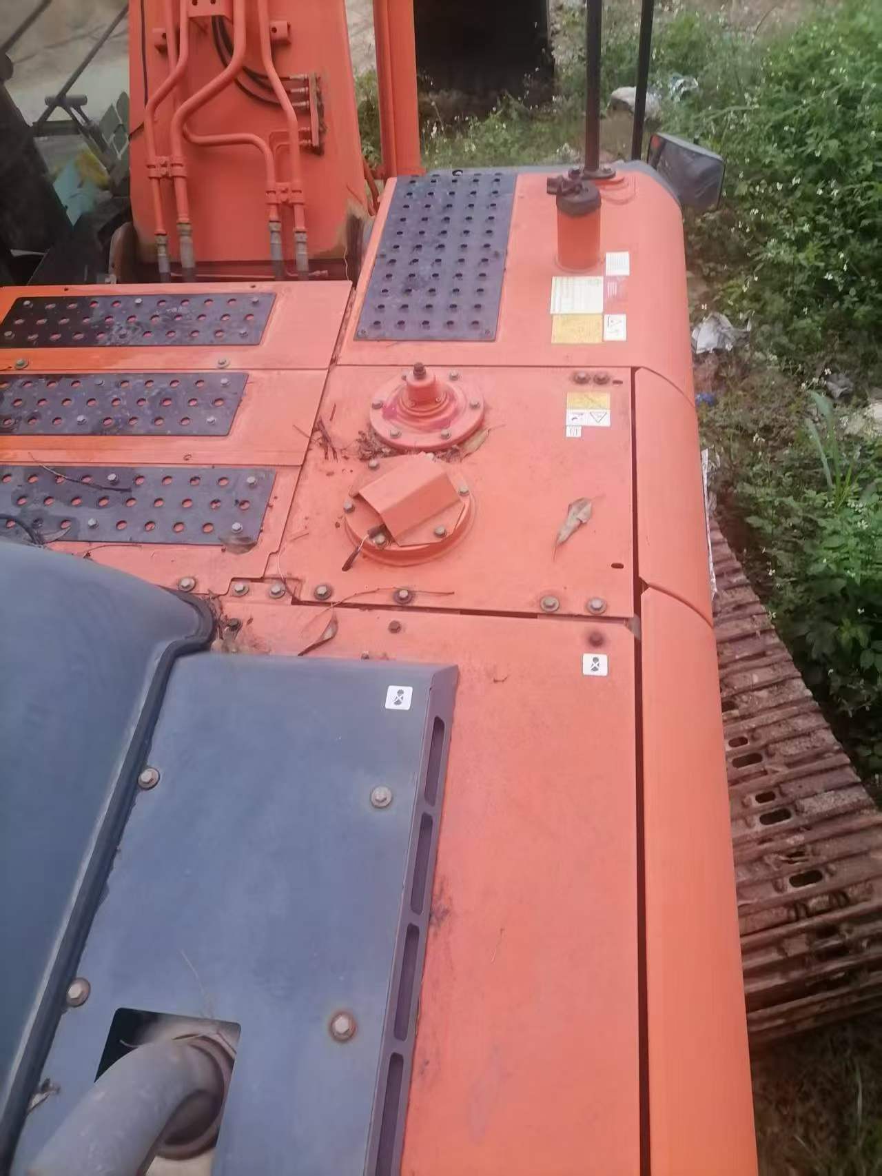 Buy Hitachi ZX240 Used Excavator / 7