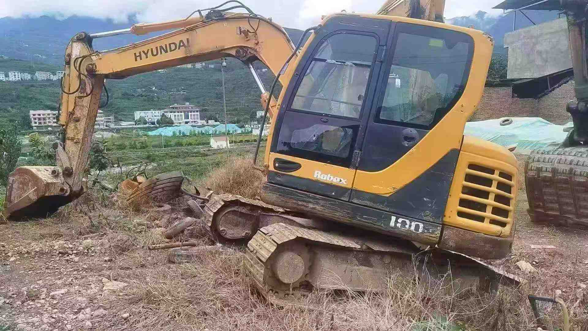 Compre Escavadeira Hyundai R80-9 Usada / 3