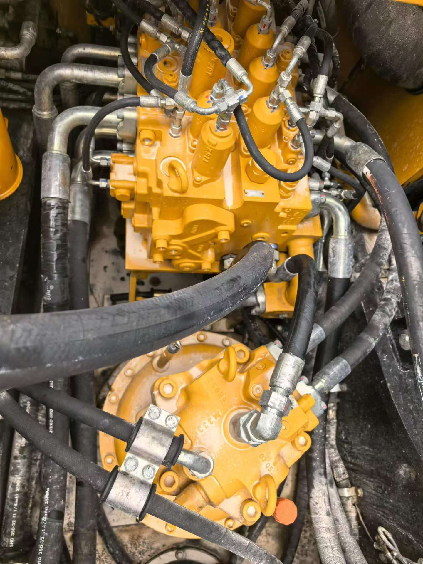 Купить Подержанный Экскаватор Sany SY550H / 5