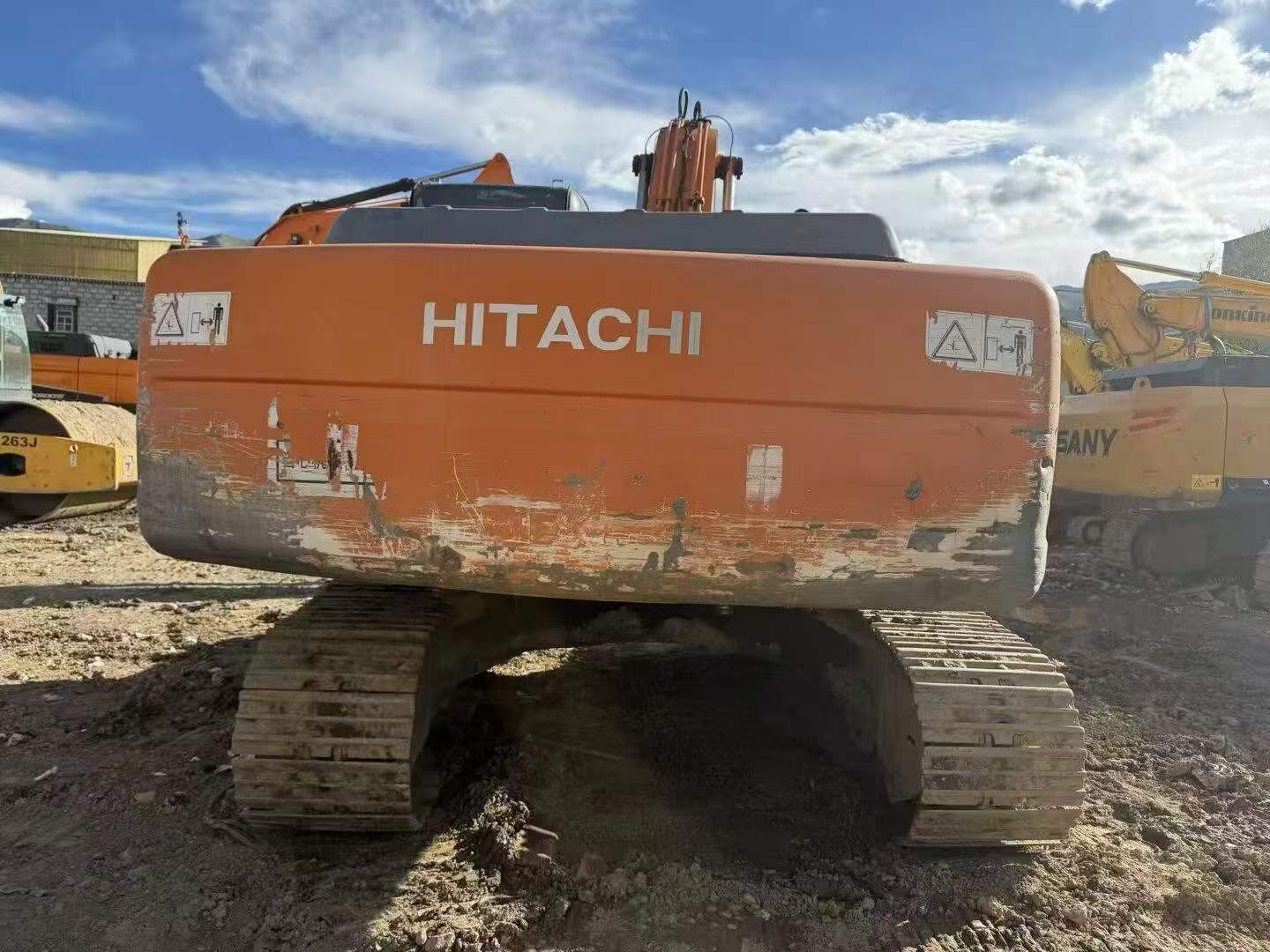 Compre Excavadora Hitachi EX230-6 Usada / 2