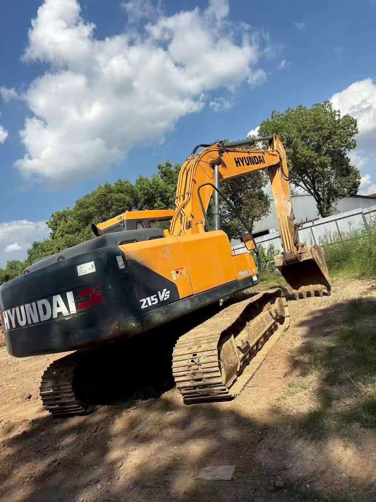 Купить Подержанный Экскаватор Hyundai R215-7 / 5