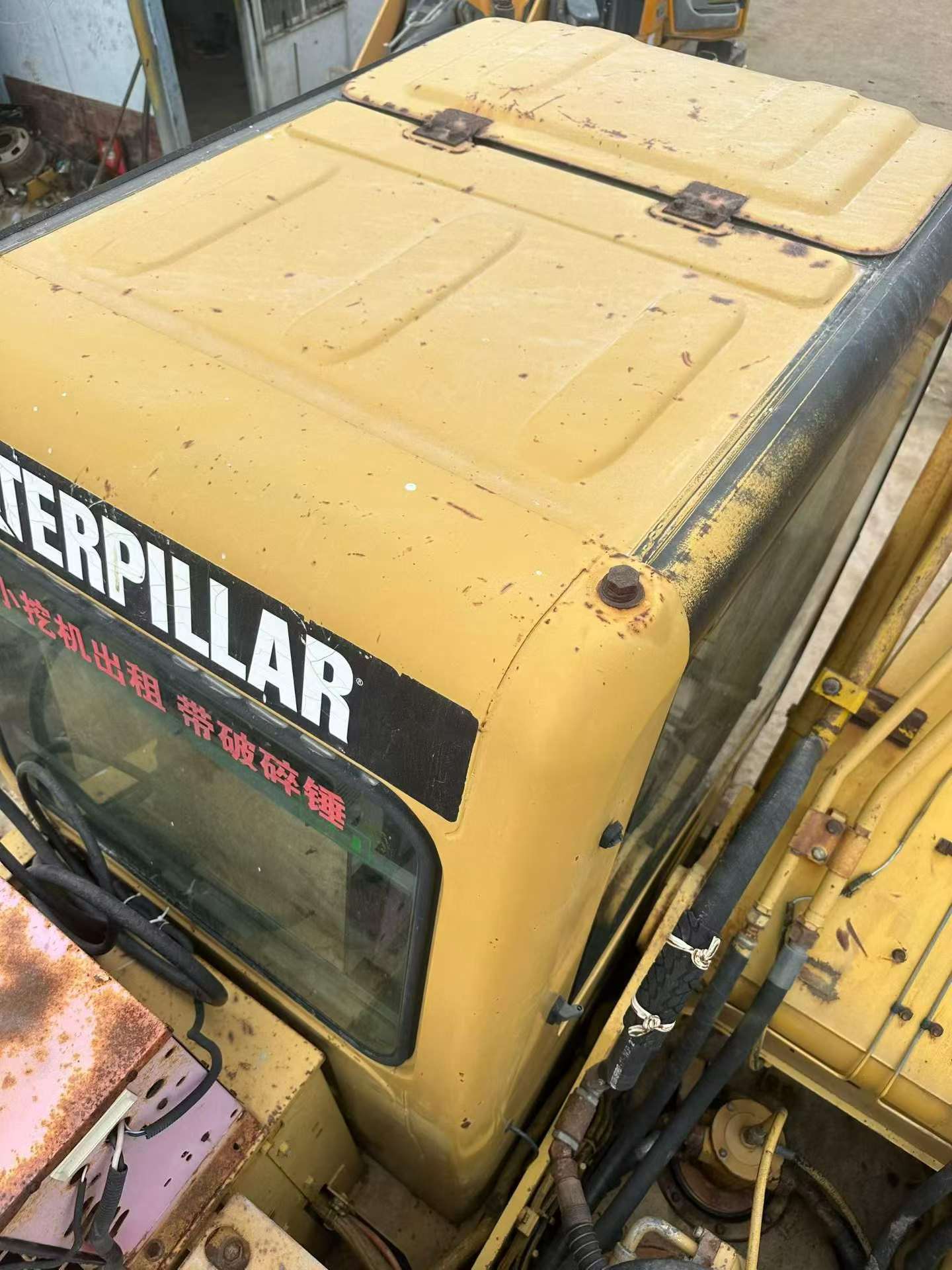 Compre Excavadora Caterpillar 320C Usada / 3