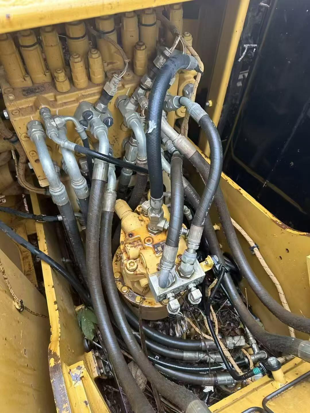 Compre Excavadora Caterpillar 313D Usada / 6