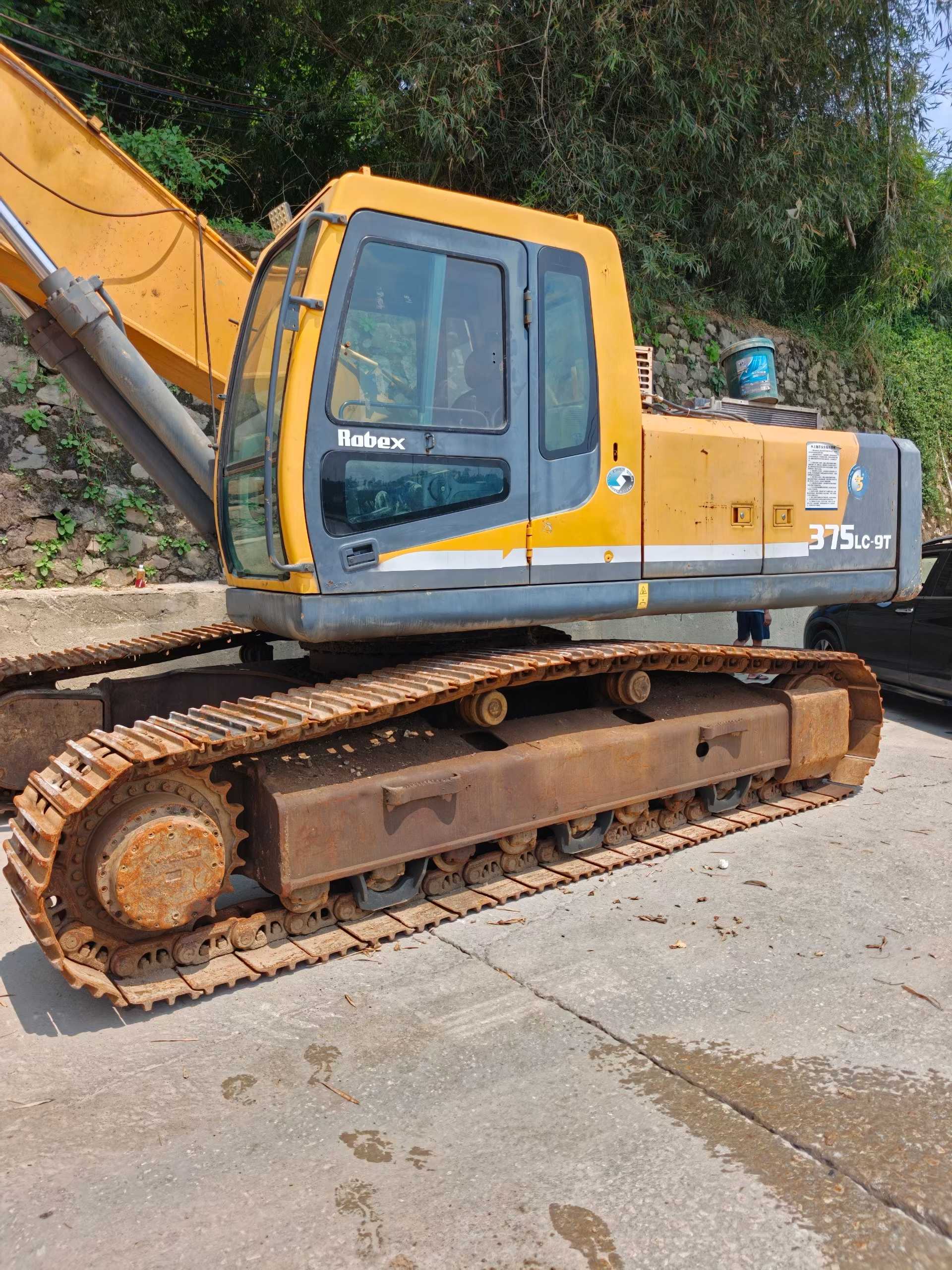 Acheter Pelle Hyundai R335-7 d'occasion / 2