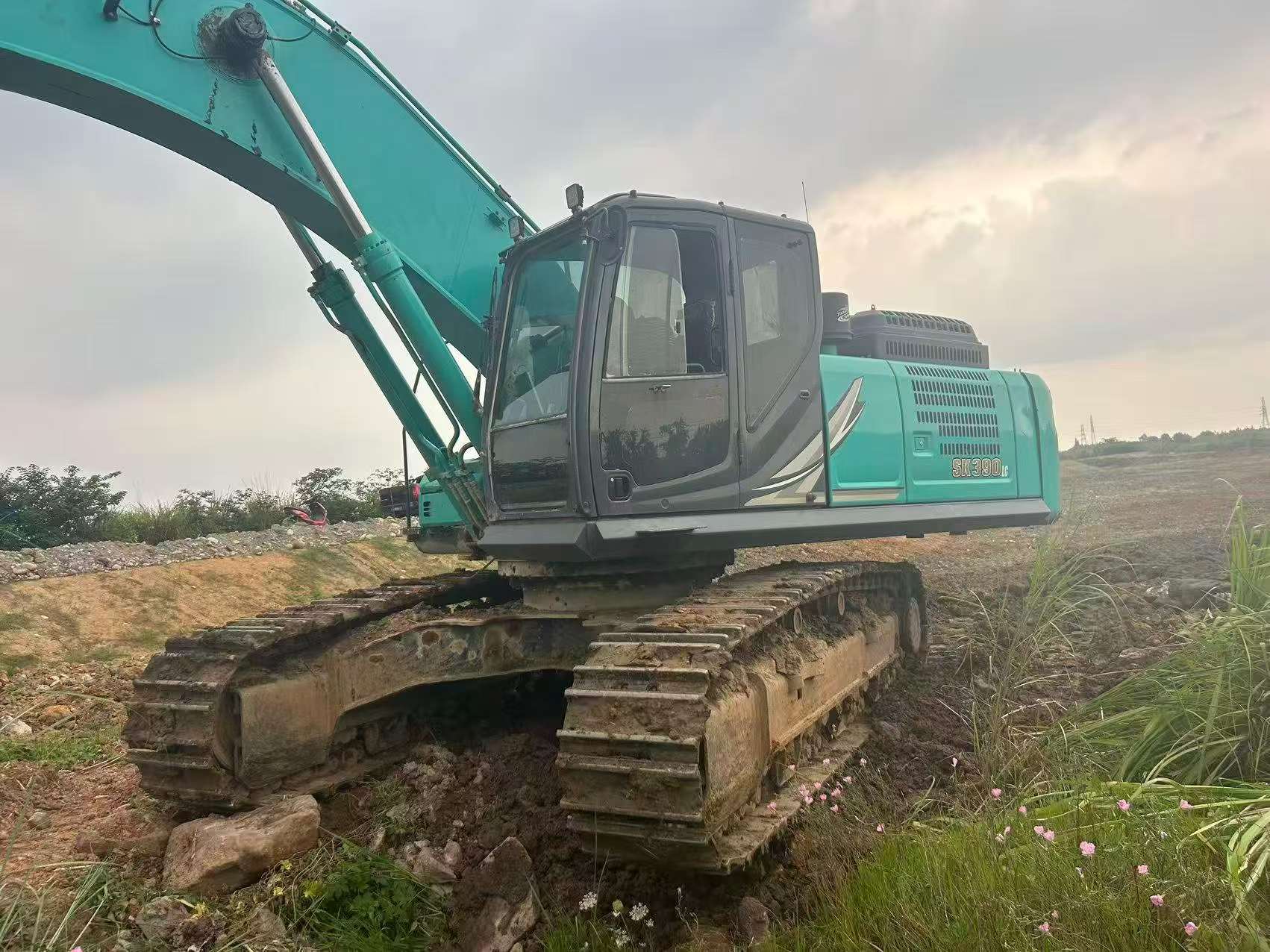 Buy Kobelco SK350-8 Used Excavator / 2 Buy Kobelco SK350-8 Used Excavator / 2