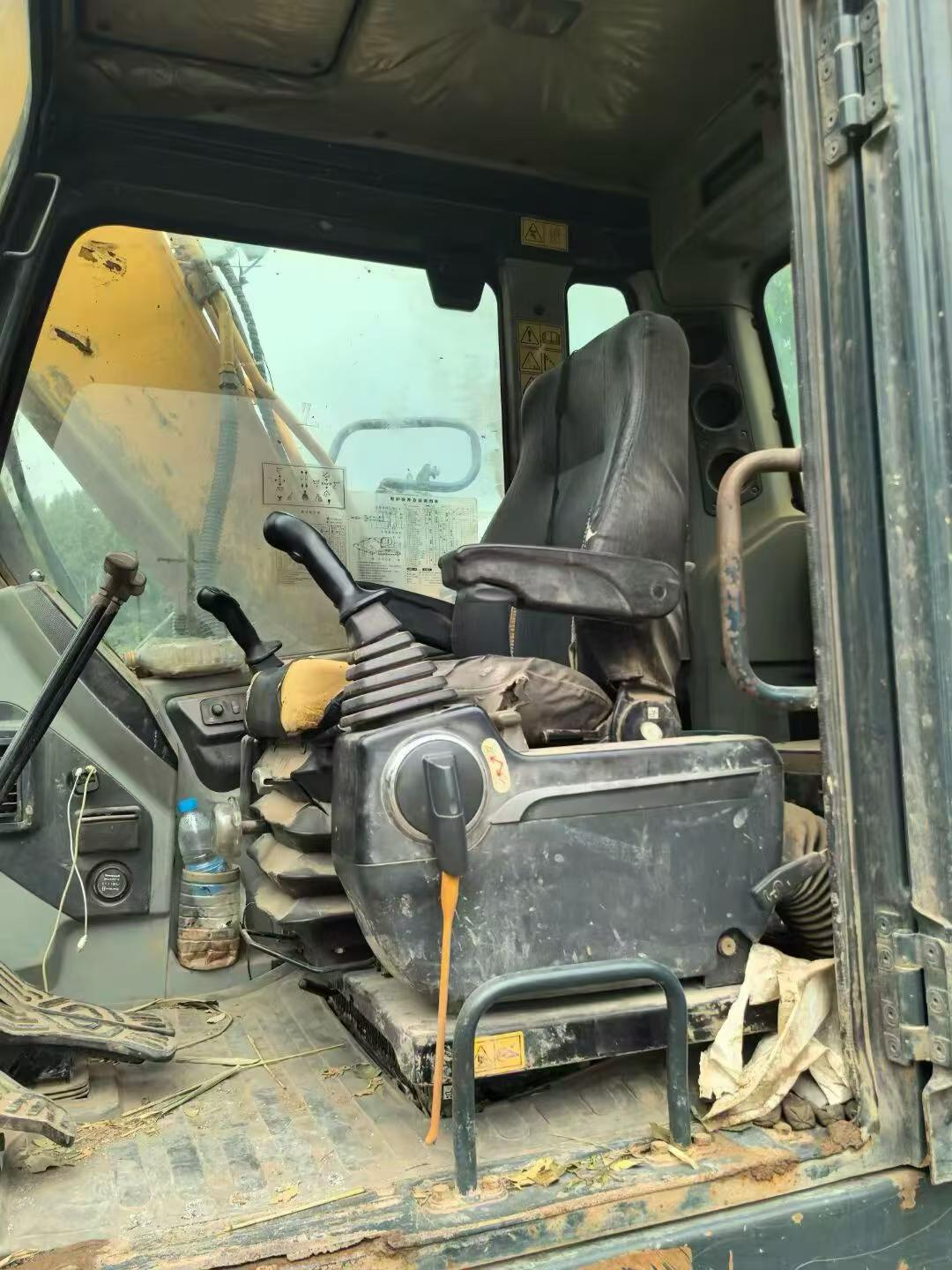 Compre Excavadora Hyundai R130VS Usada / 5