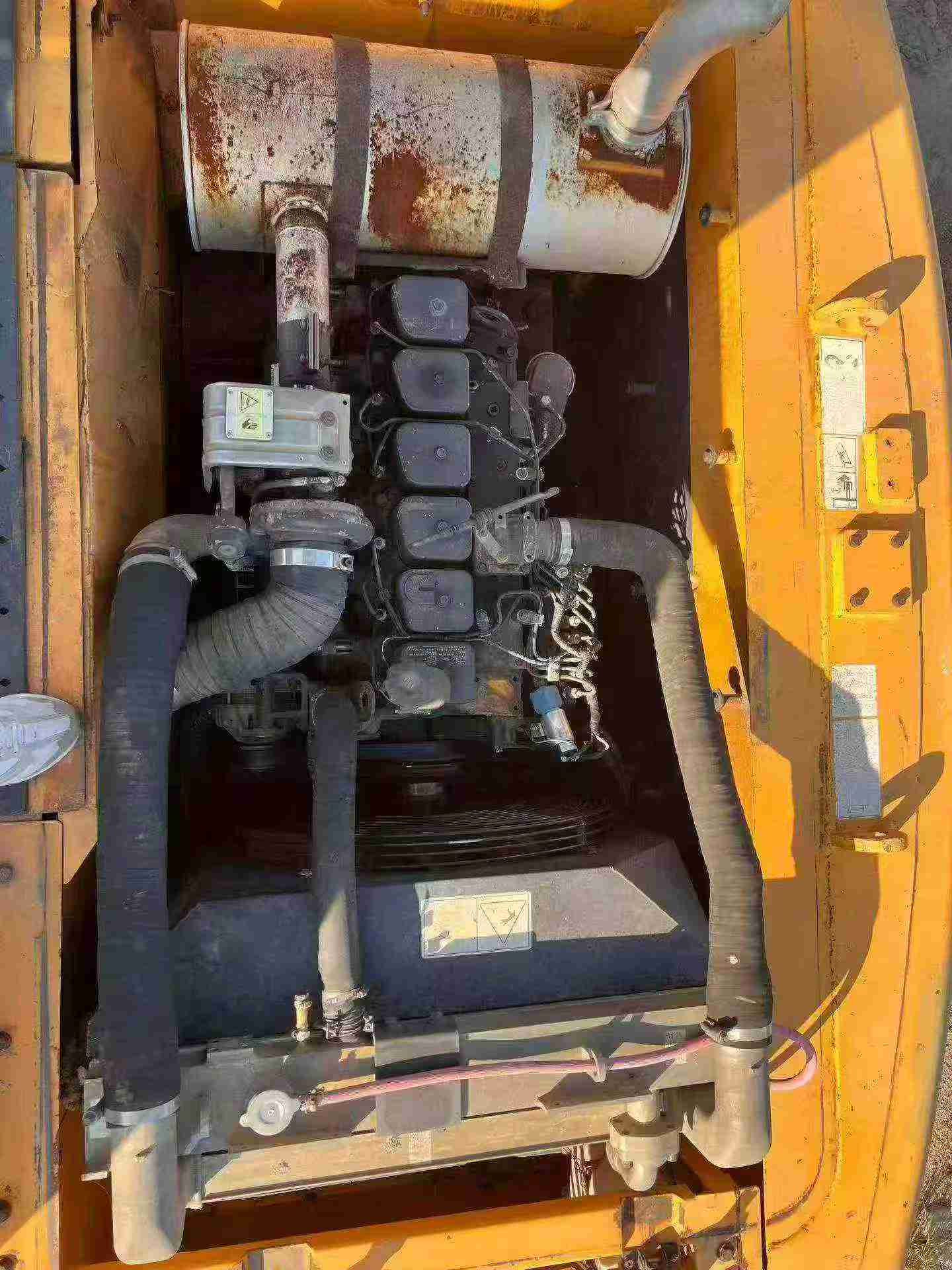Compre Excavadora Hyundai 220LC Usada / 3