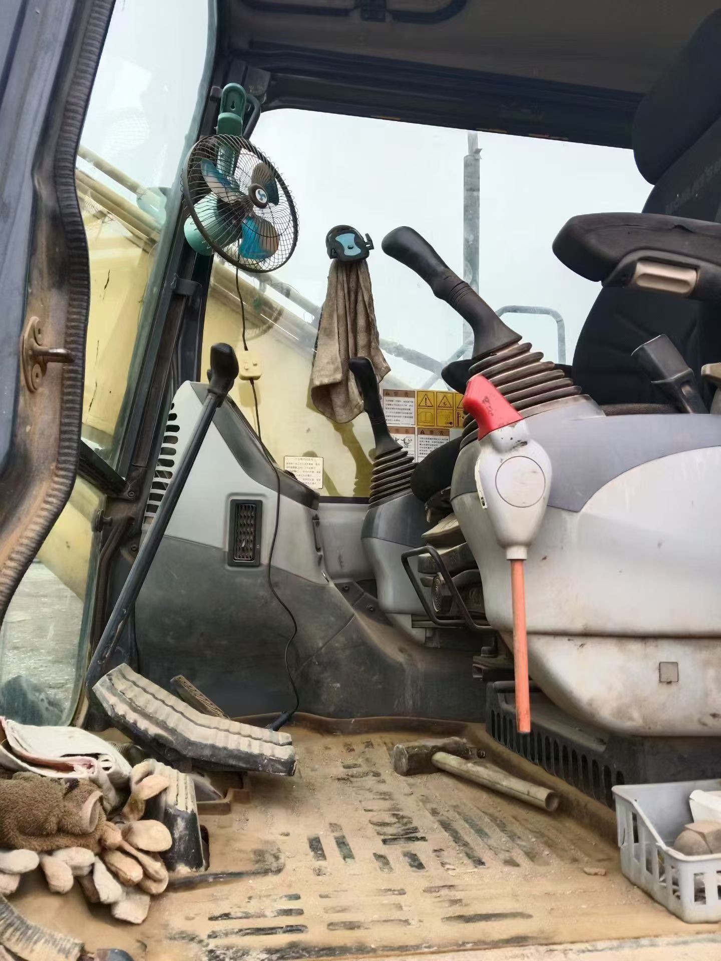 Compre Excavadora Komatsu PC160-7 Usada / 8