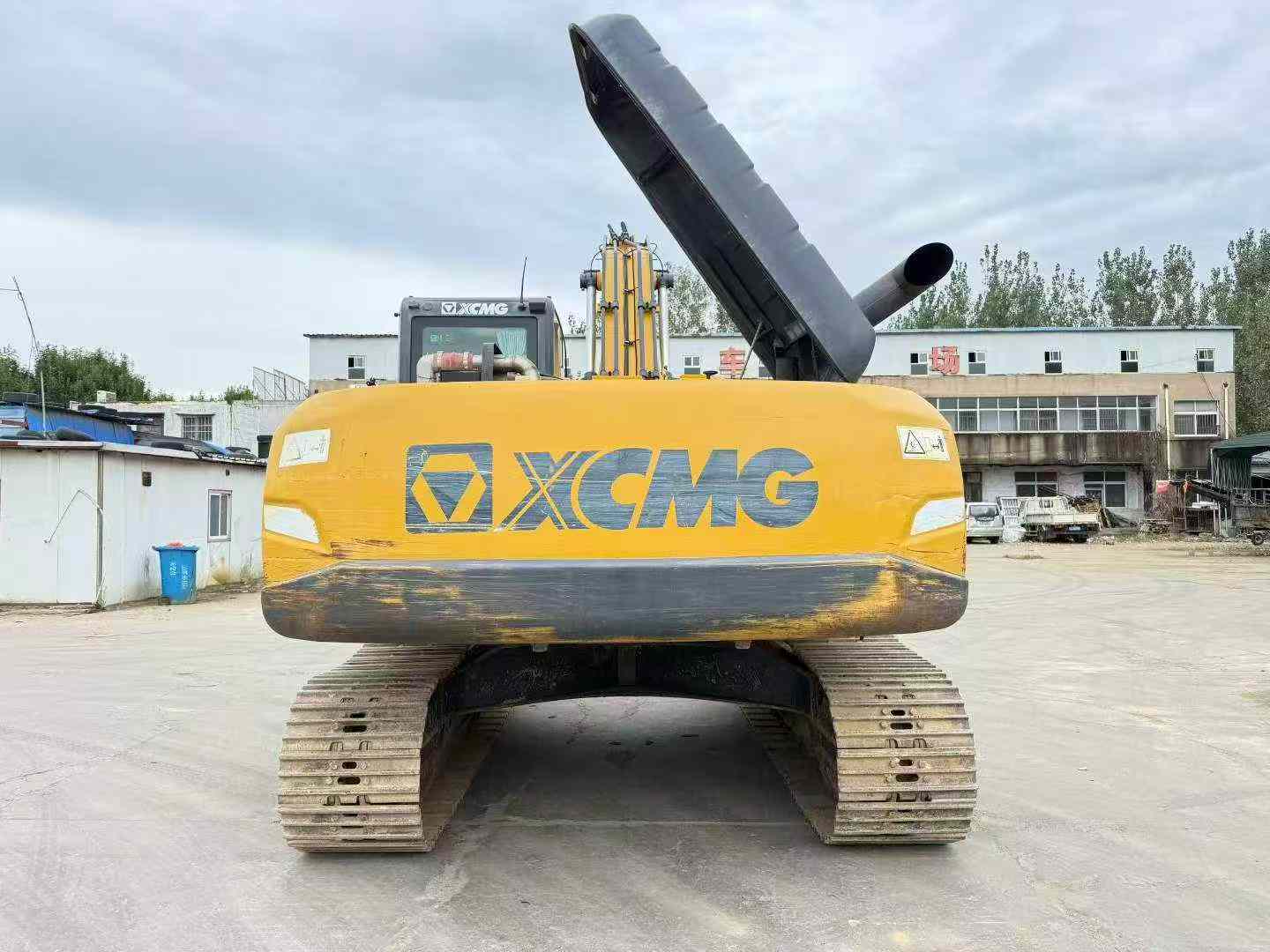 Compre Excavadora XCMG XE215 Usada / 4