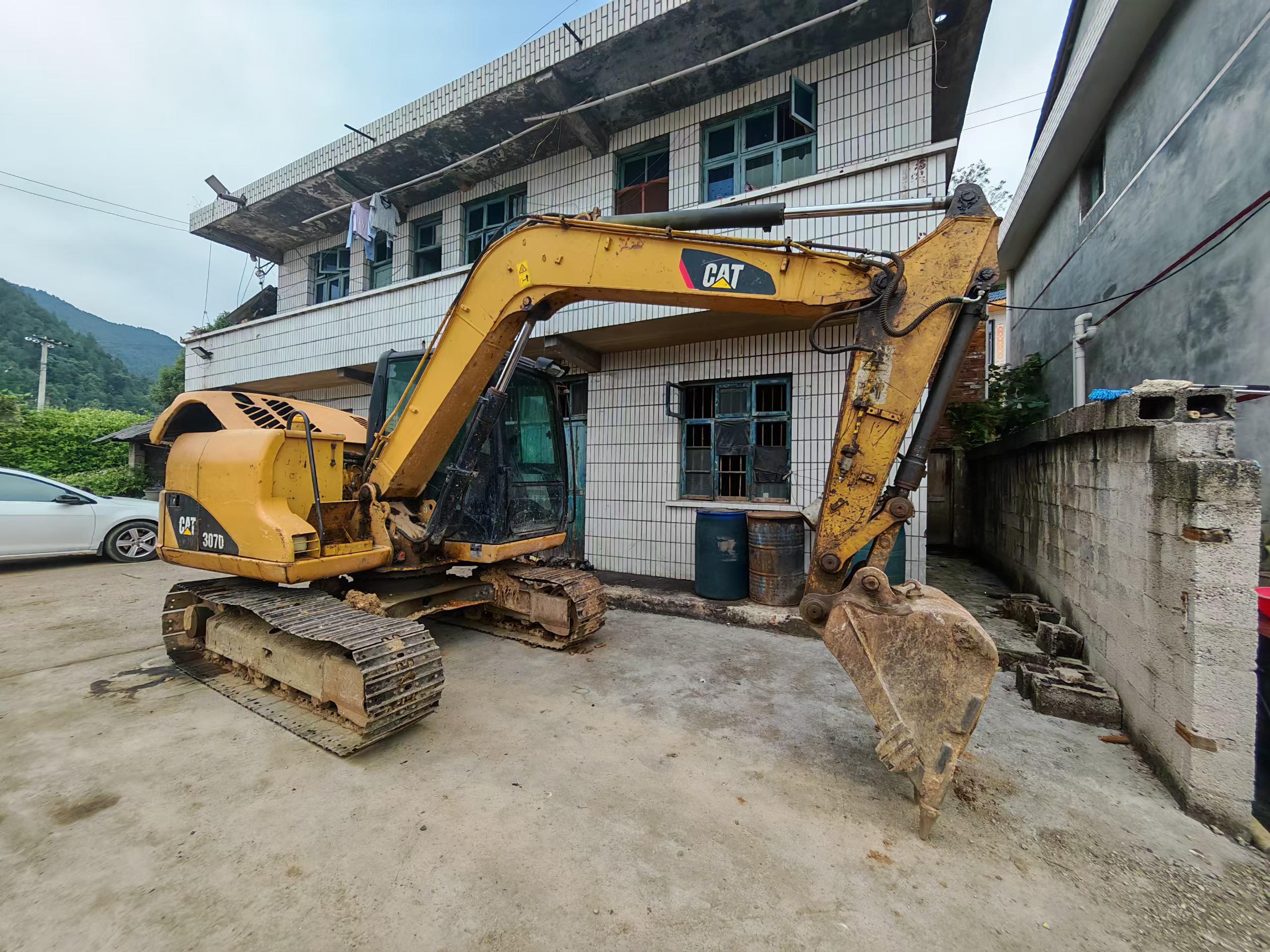 Buy Caterpillar 307B Used Excavator / 2