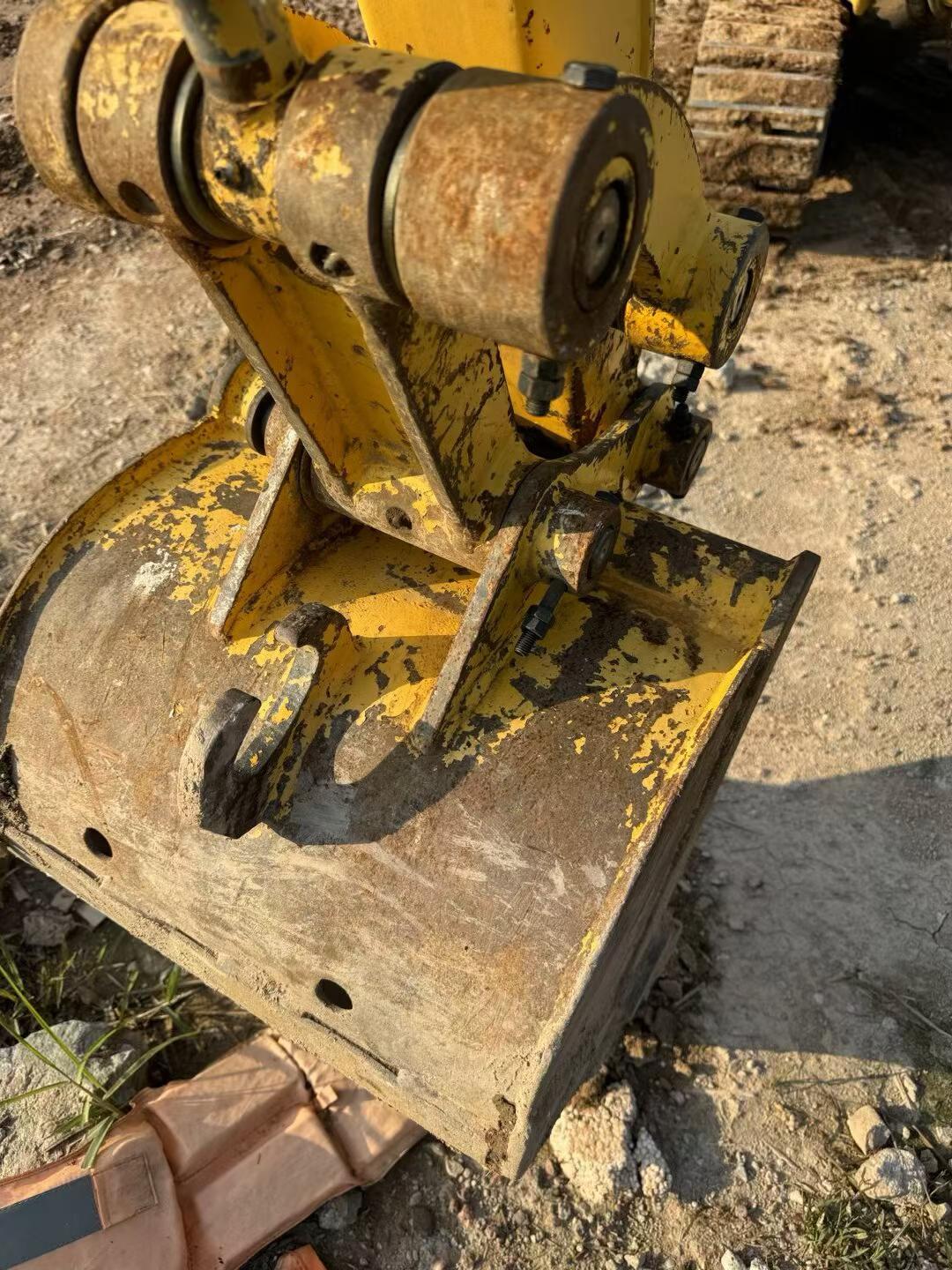 Compre Excavadora Komatsu PC30-1 Usada / 5