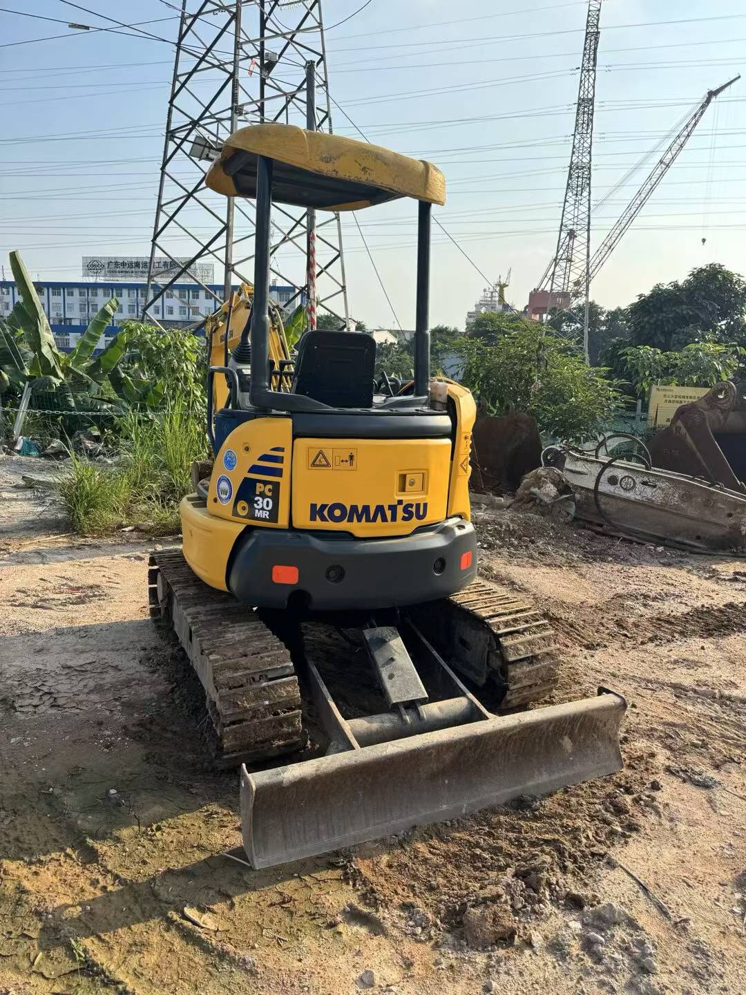 Compre Excavadora Komatsu PC30-1 Usada / 3