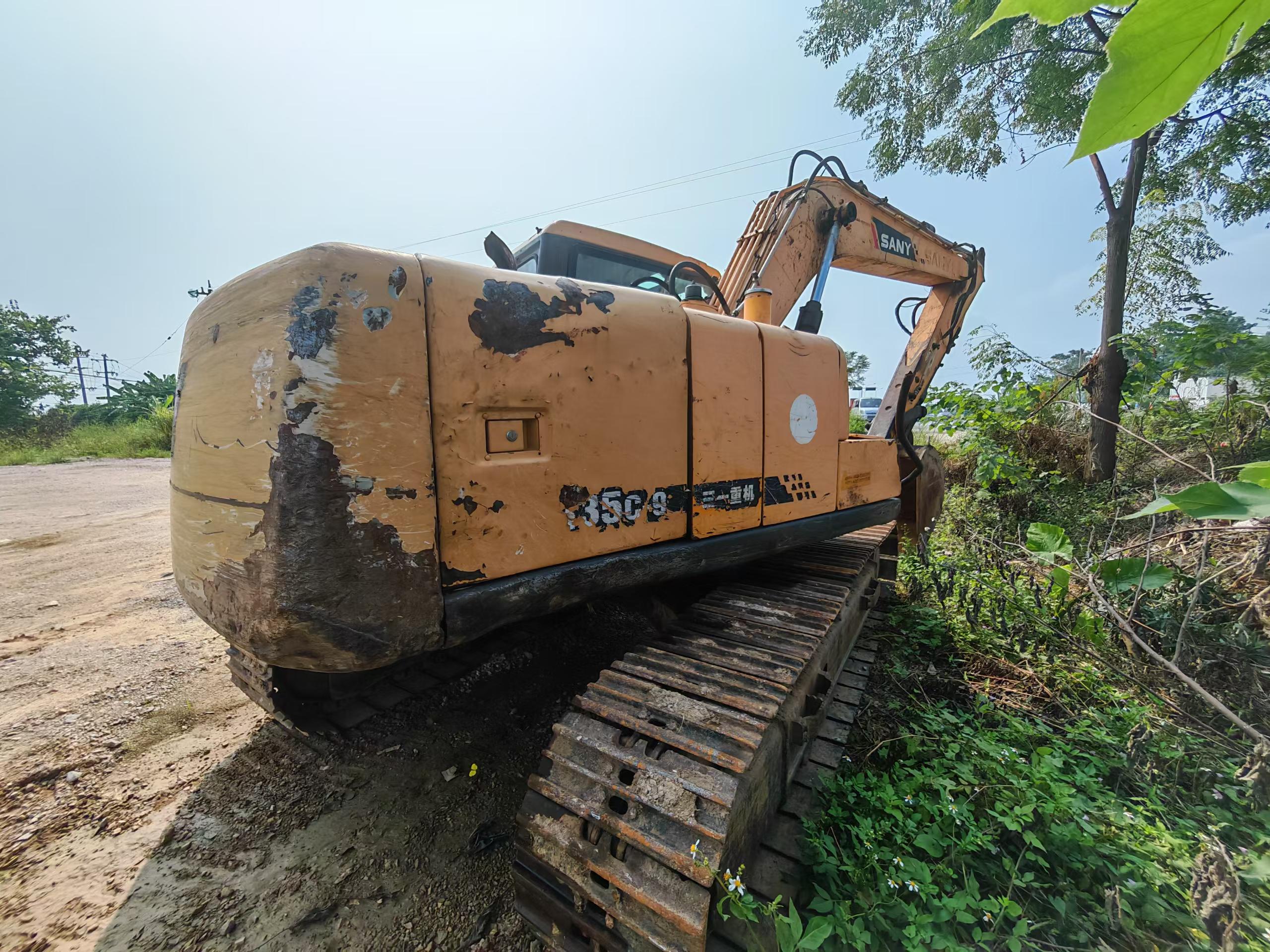 Купить Подержанный Экскаватор Sany SY135 / 3
