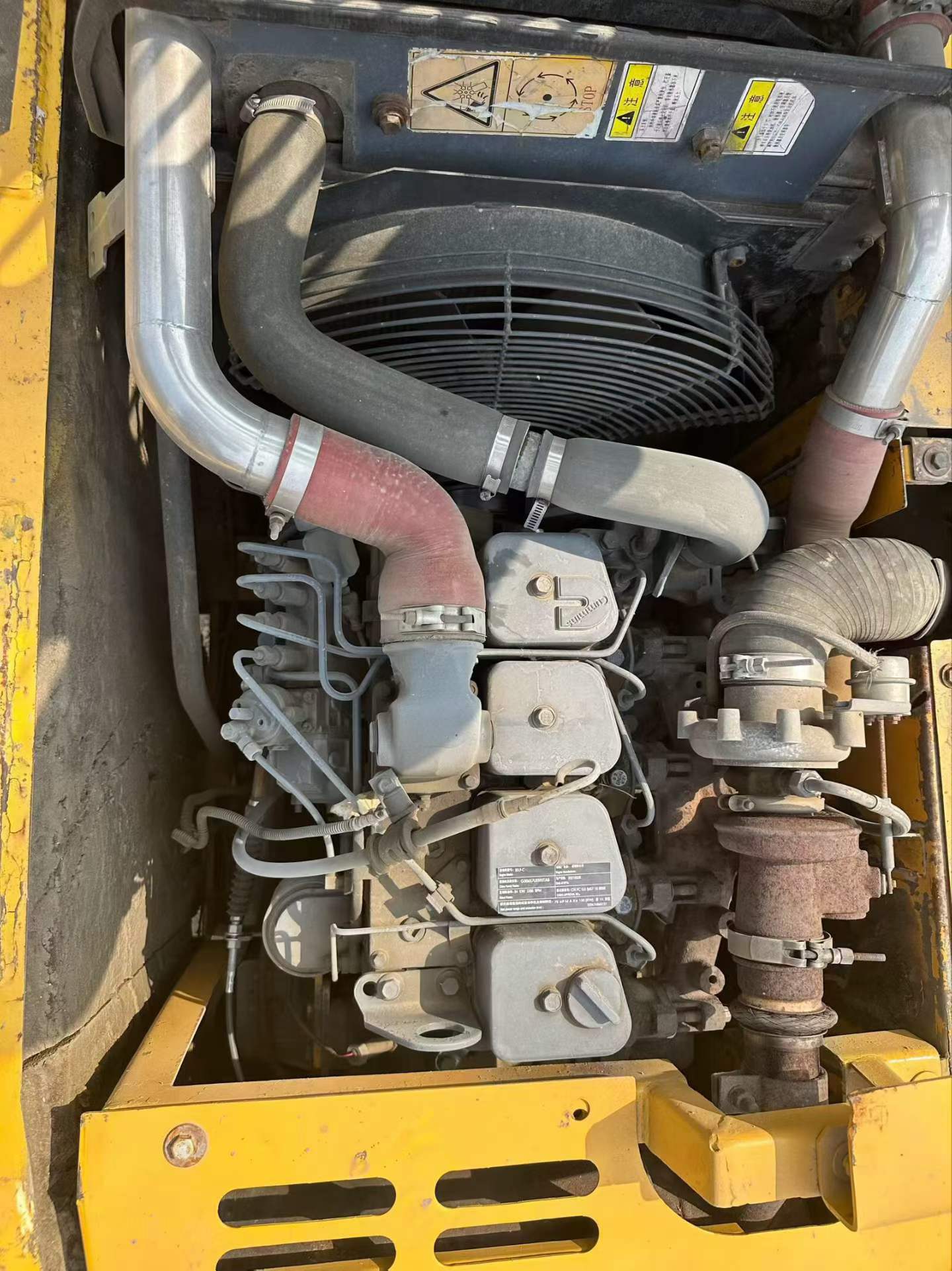 Compre Excavadora XCMG XE150D Usada / 9
