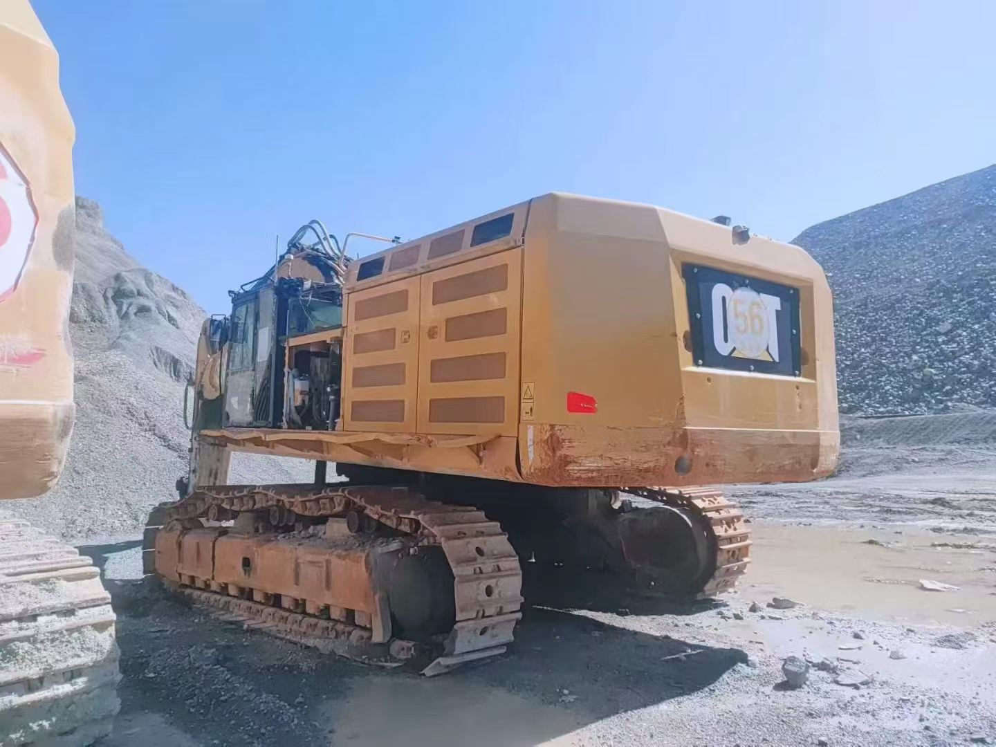 Compre Escavadeira Caterpillar 390DL Usada / 4