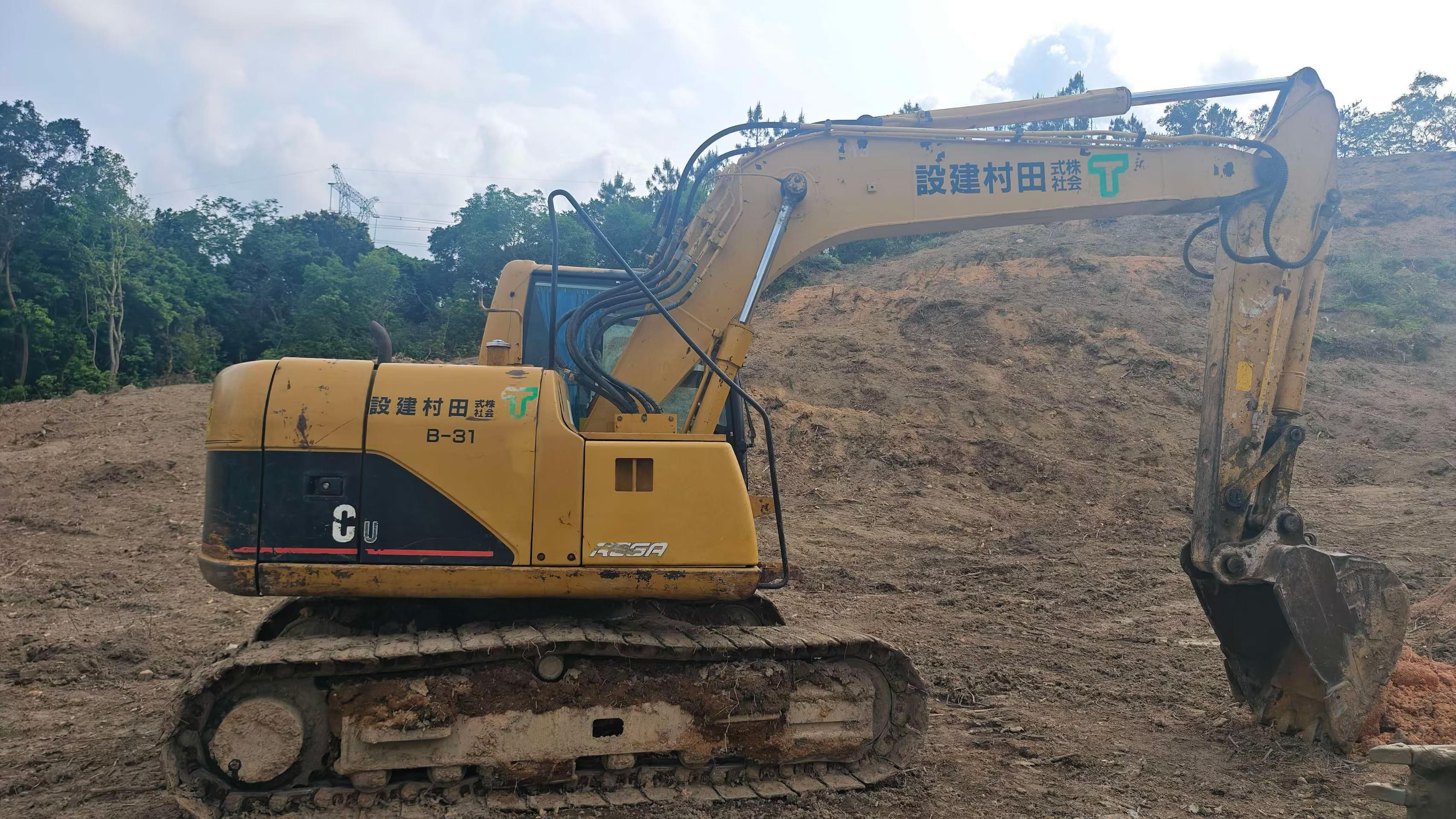 Compre Excavadora Caterpillar 311C Usada / 2