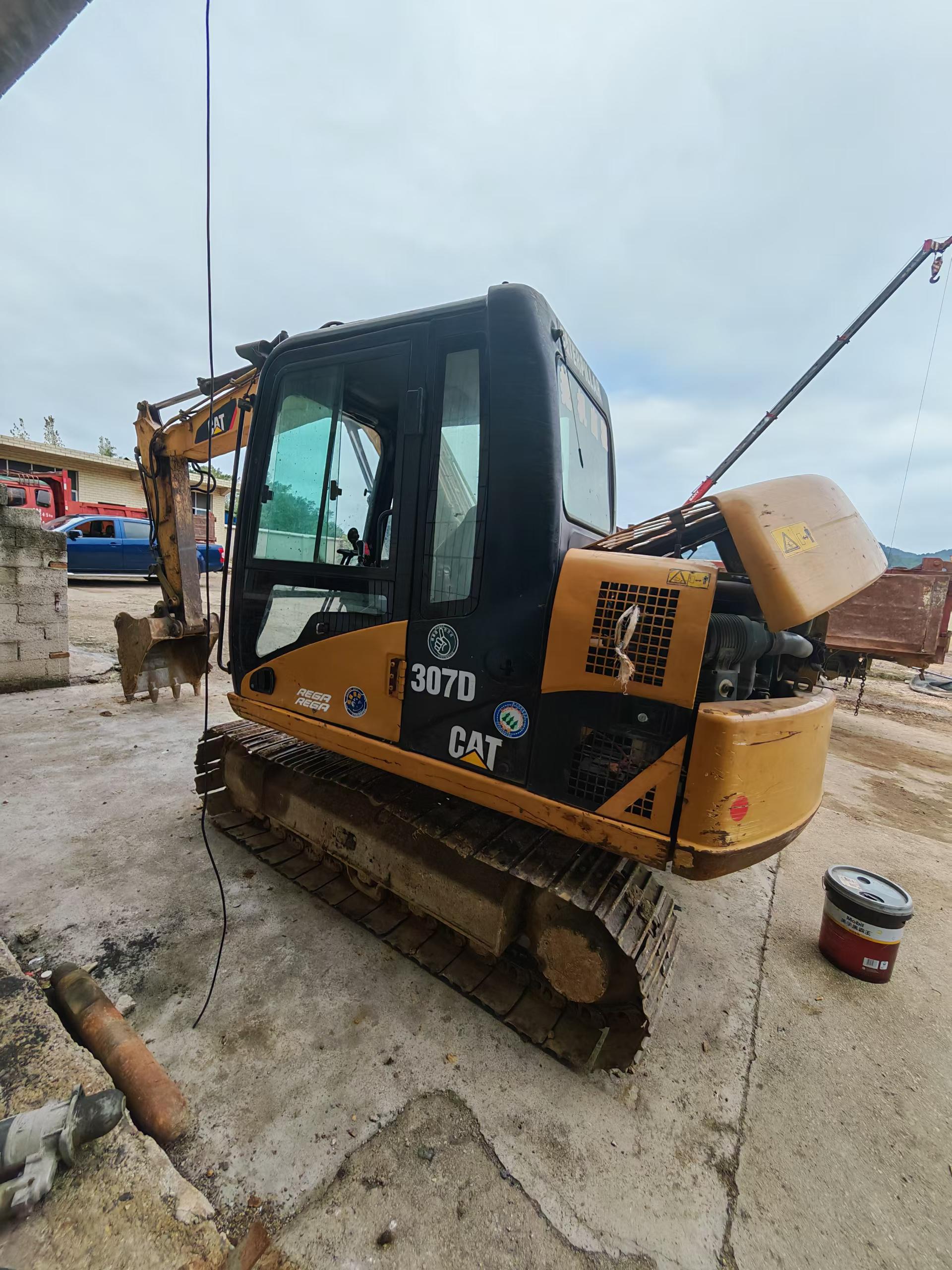 Buy Caterpillar 307B Used Excavator / 9
