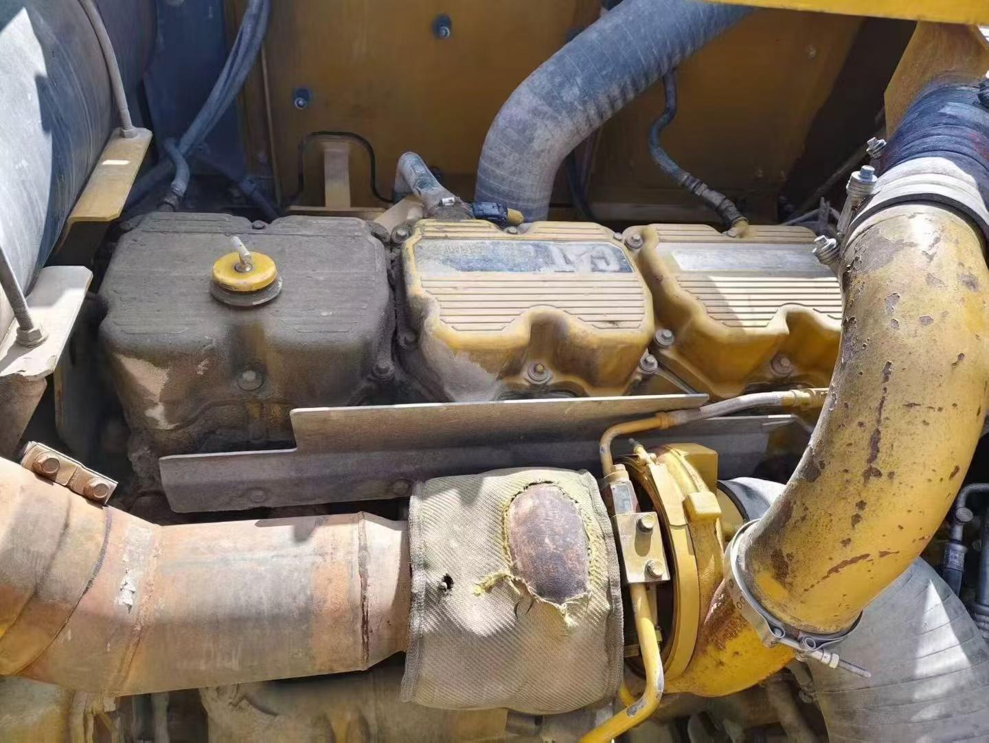 Compre Escavadeira Caterpillar 390DL Usada / 3