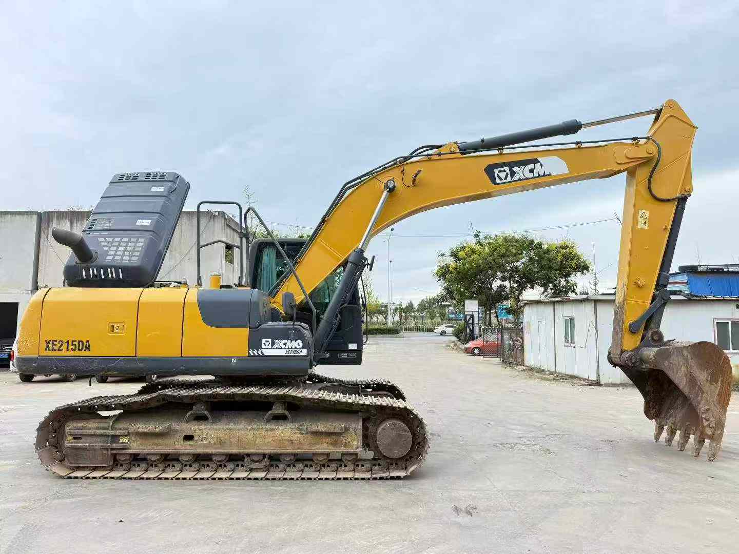 Compre Excavadora XCMG XE215 Usada / 2