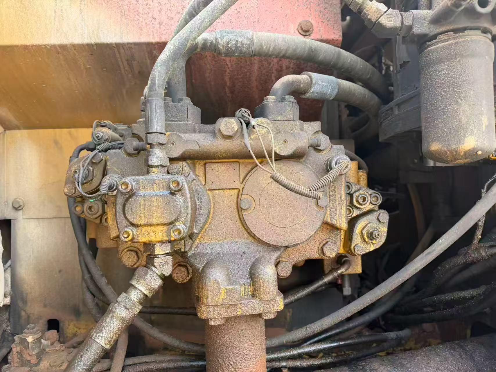 Buy Caterpillar 320D Used Excavator / 2