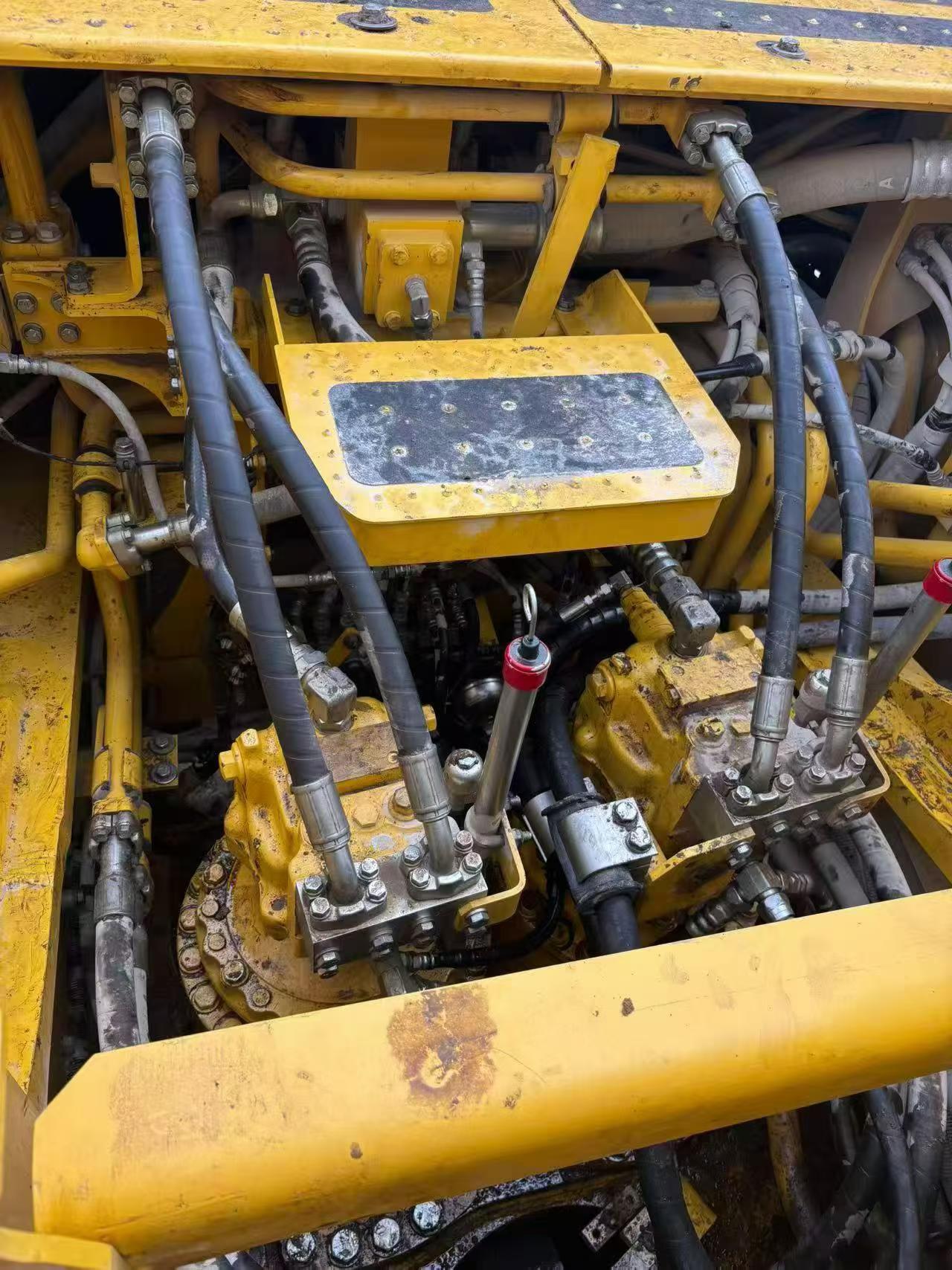 Compre Excavadora Komatsu WA700-3 Usada / 3