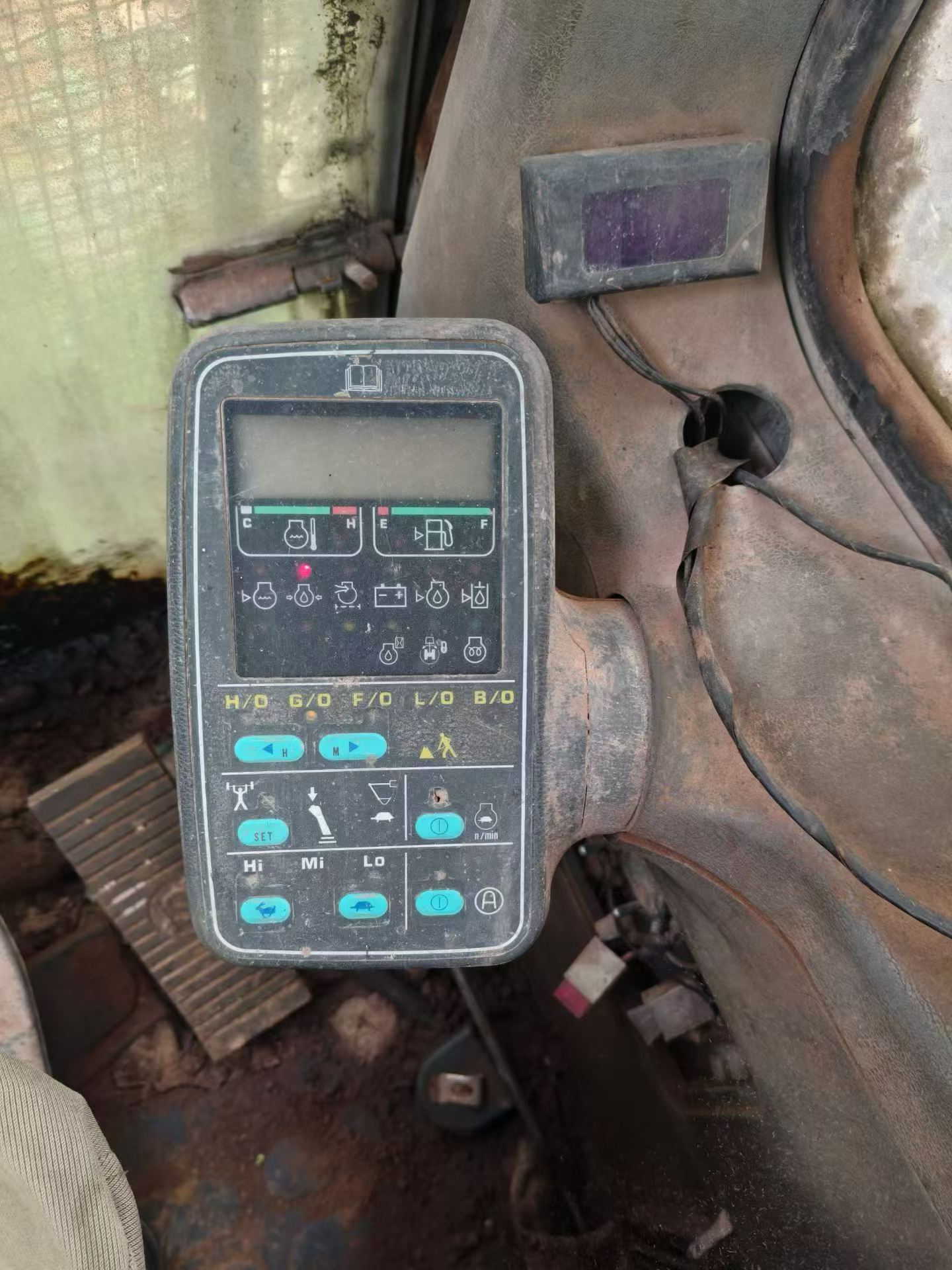 Compre Escavadeira Komatsu PC400-6 Usada / 9