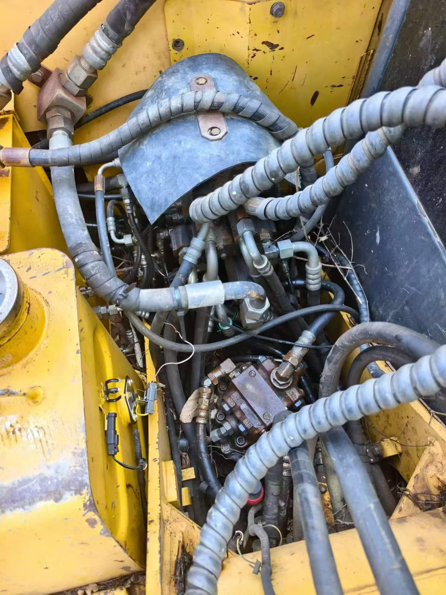 Купить Подержанный Экскаватор Komatsu PC70-8 / 4